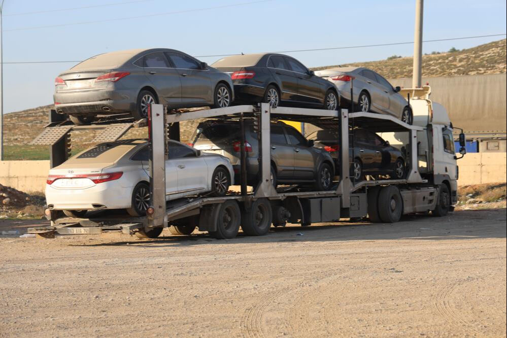 Ayda bin 500'ü buluyor! Yüzlerce ikinci el araç Suriye'ye taşınıyor - 3. Resim