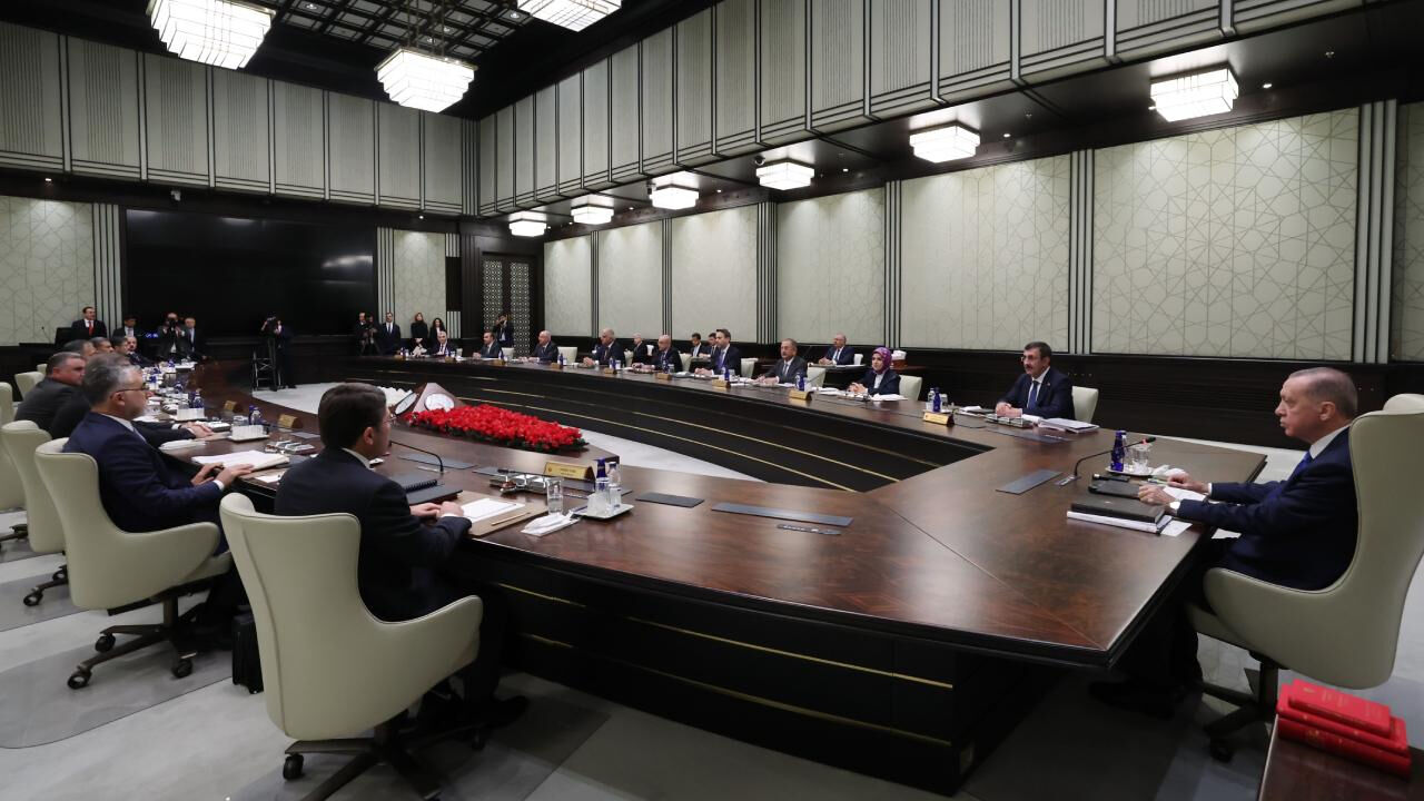 "Bazı bakanlıklarda sistem revizyonu" iddiası! 3 bakanlık kendi içlerinde birleşecek "Bazı bakanlıklarda sistem revizyonu" iddiası! 3 bakanlık kendi içlerinde birleşecek - 1. Resim