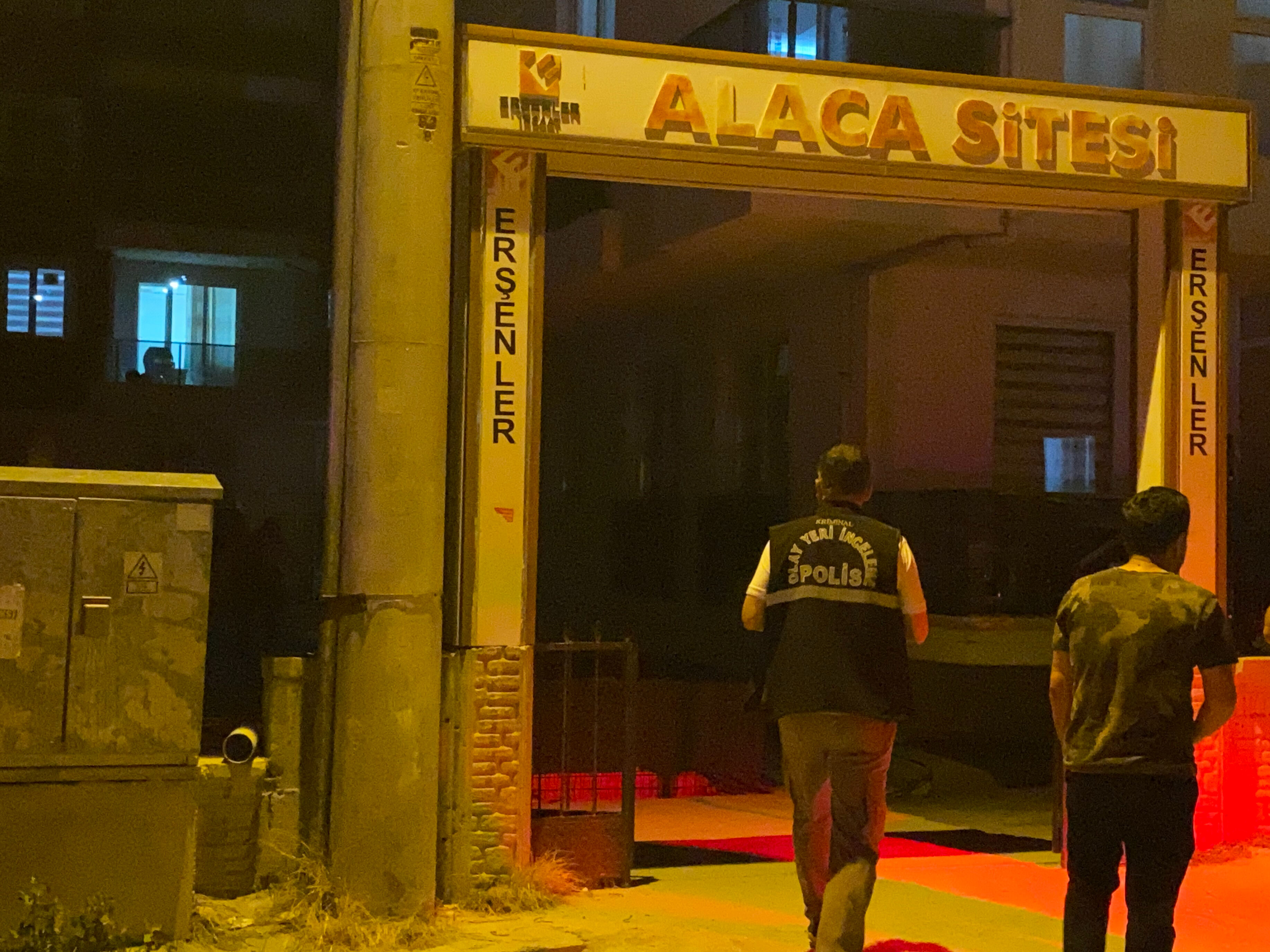 Burdur'daki kapı önü cinayetinde katil kadın konuştu! Her detayı korkunç... Burdur'daki kapı önü cinayetinde katil kadın konuştu! Her detayı korkunç... - 1. Resim