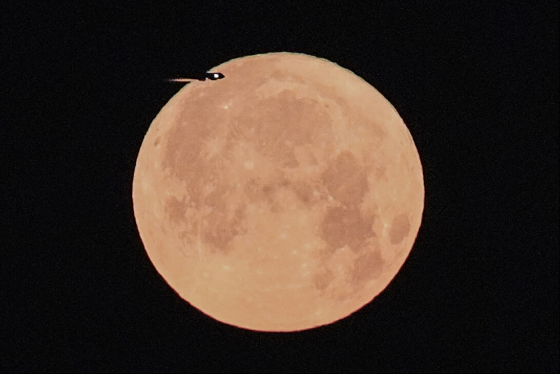 Çilek dolunayı nedir, ne zaman? Çilek Dolunayı'ndan görüntüler Çilek dolunayı nedir, ne zaman? Çilek Dolunayı'ndan görüntüler - 2. Resim