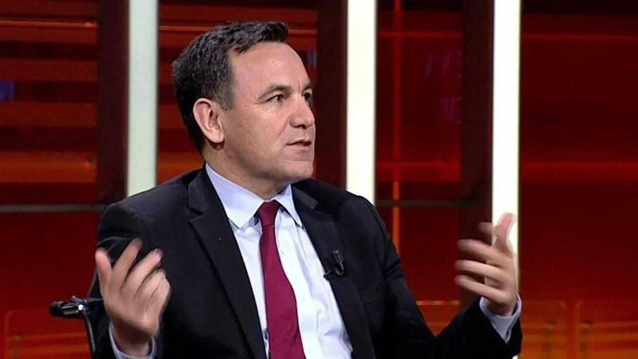 Ferdi Zeyrek'in kardeşi var mı? Deniz Zeyrek Ferdi Zeyrek'in kardeşi mi, akrabası mı? Ferdi Zeyrek'in kardeşi var mı? Deniz Zeyrek Ferdi Zeyrek'in kardeşi mi, akrabası mı? - 1. Resim