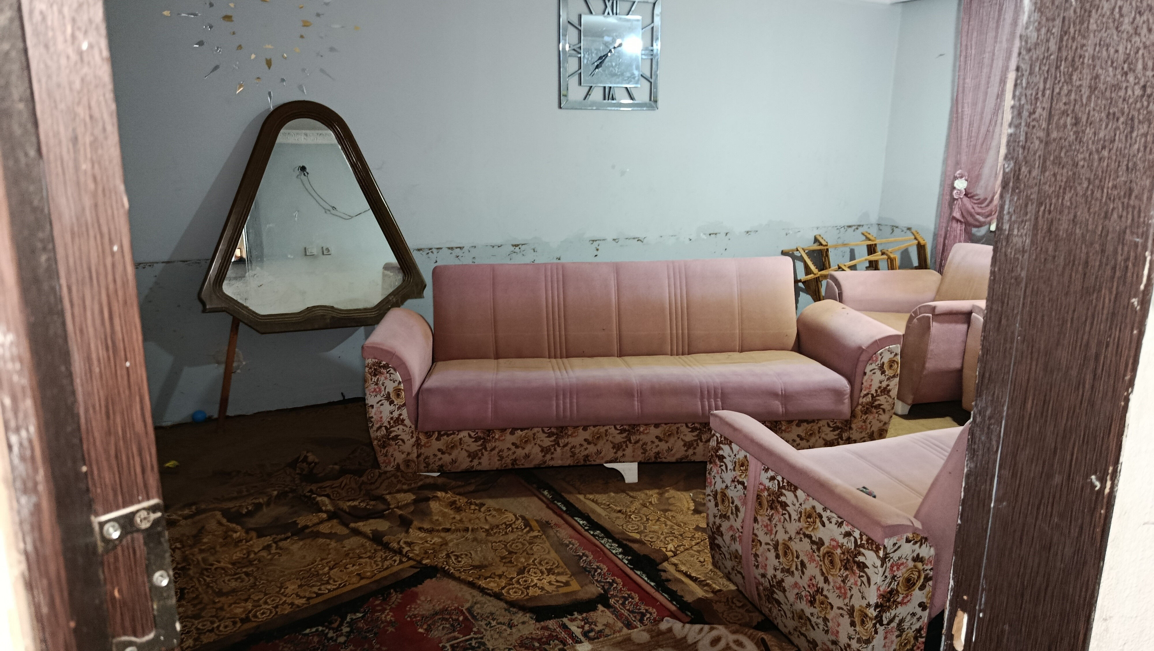 Gece kabusu yaşadılar... Evlerinde ne var ne yok gitti! 