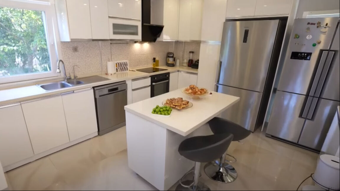 Ünlü türkücü Orhan Hakalmaz iki katlı lüks villasının kapılarını ilk kez açtı! İçinde yok yok... Ünlü türkücü Orhan Hakalmaz iki katlı lüks villasının kapılarını ilk kez açtı! İçinde yok yok... - 7. Resim