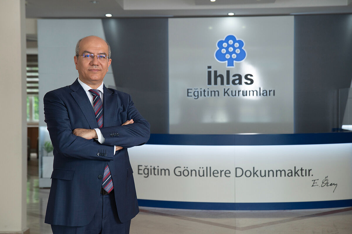 İhlas Eğitim Kurumları Genel Müdürü Hakkı Okur'dan velilere LGS ve YKS uyarısı: Baskı başarı değil başarısızlık getirir İhlas Eğitim Kurumları Genel Müdürü Hakkı Okur'dan velilere LGS ve YKS uyarısı: Baskı başarı değil başarısızlık getirir - 2. Resim