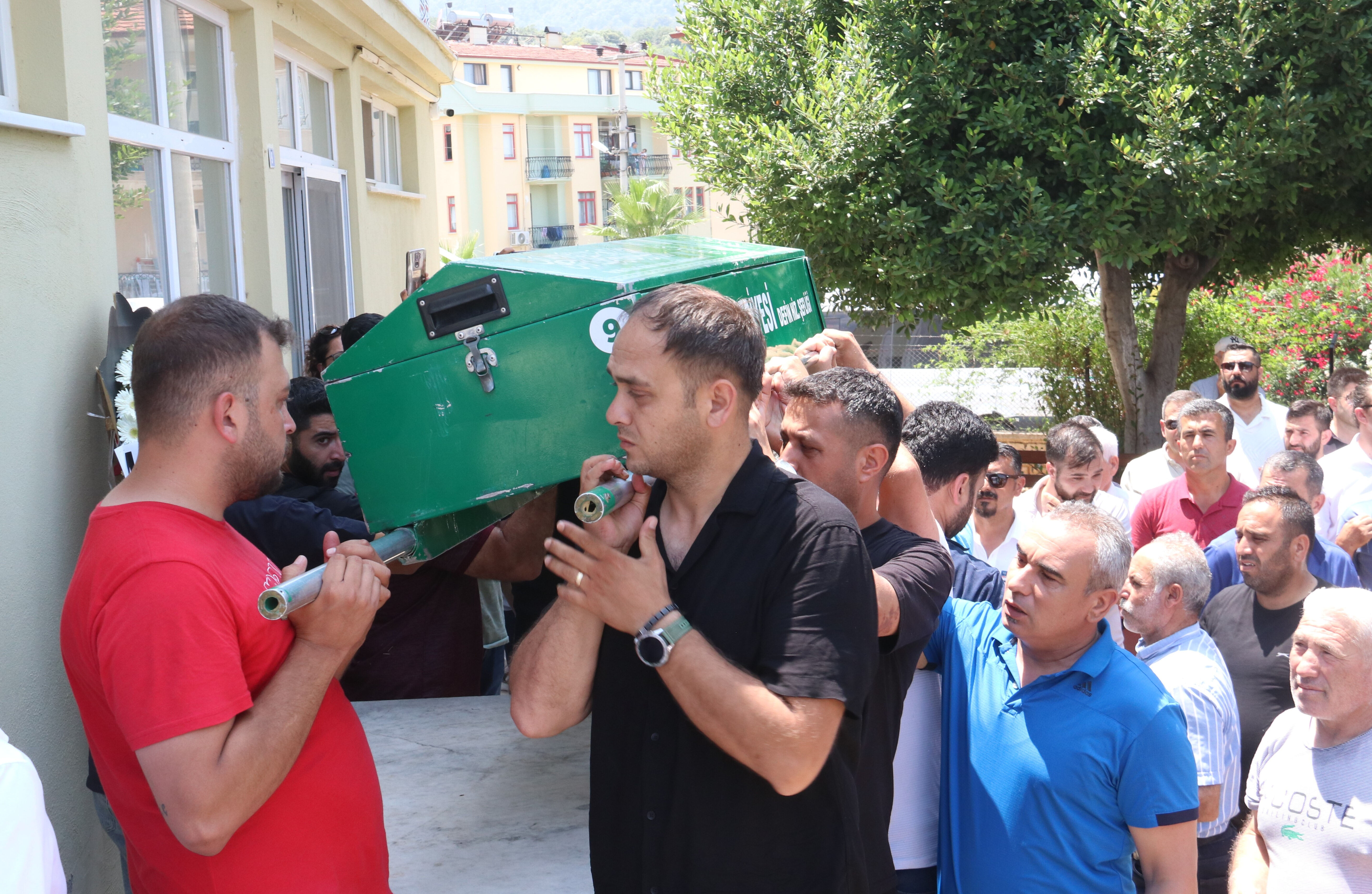 Kanyondan düşen taş 3 yaşındaki Rüzgar'ı öldürdü! Cenazede kahroldular - 2. Resim