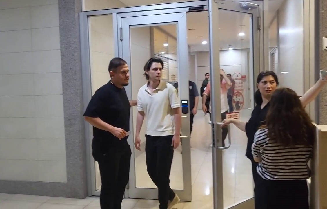 'KeyDrop' operasyonu başladı: Çok sayıda fenomene tutuklama talebi! Kendine Müzisyen, Ferit Karakaya, Tolunay Ören... 'KeyDrop' operasyonu başladı: Çok sayıda fenomen gözaltına alındı! Kendine Müzisyen, Ferit Karakaya, Tolunay Ören... - 2. Resim