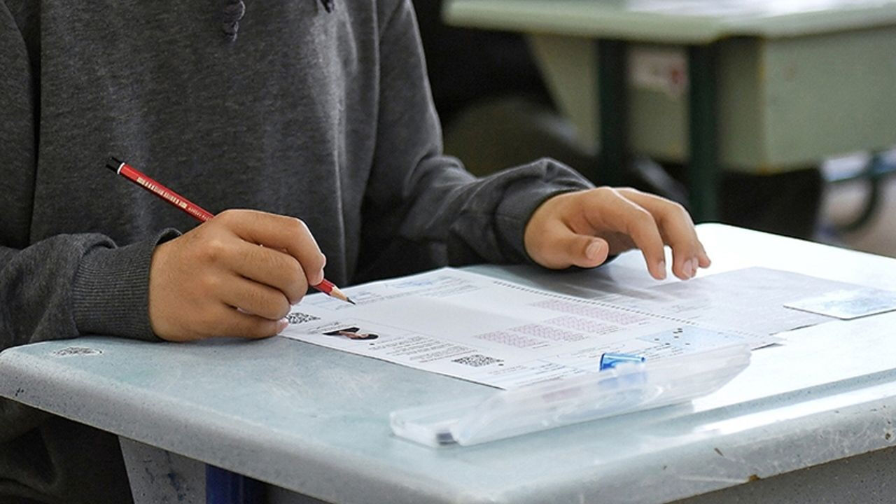 LGS çıkmış sorular ve cevap anahtarları yayınlandı! MEB LGS 2018'den 2024'e kadar tüm sorular ve cevap anahtarı LGS çıkmış sorular ve cevap anahtarları yayınlandı! MEB LGS 2018'den 2024'e kadar tüm sorular ve cevap anahtarı - 2. Resim