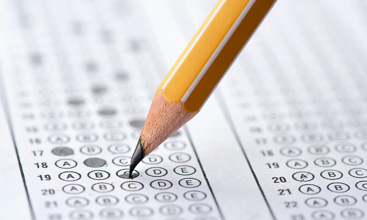 LGS kalem veriliyor mu? LGS'ye uçlu kalemle girmek yasak mı? LGS'de kalem silgi veriliyor mu, LGS sınavına uçlu kalem ve su ile girmek yasak mı? - 2. Resim