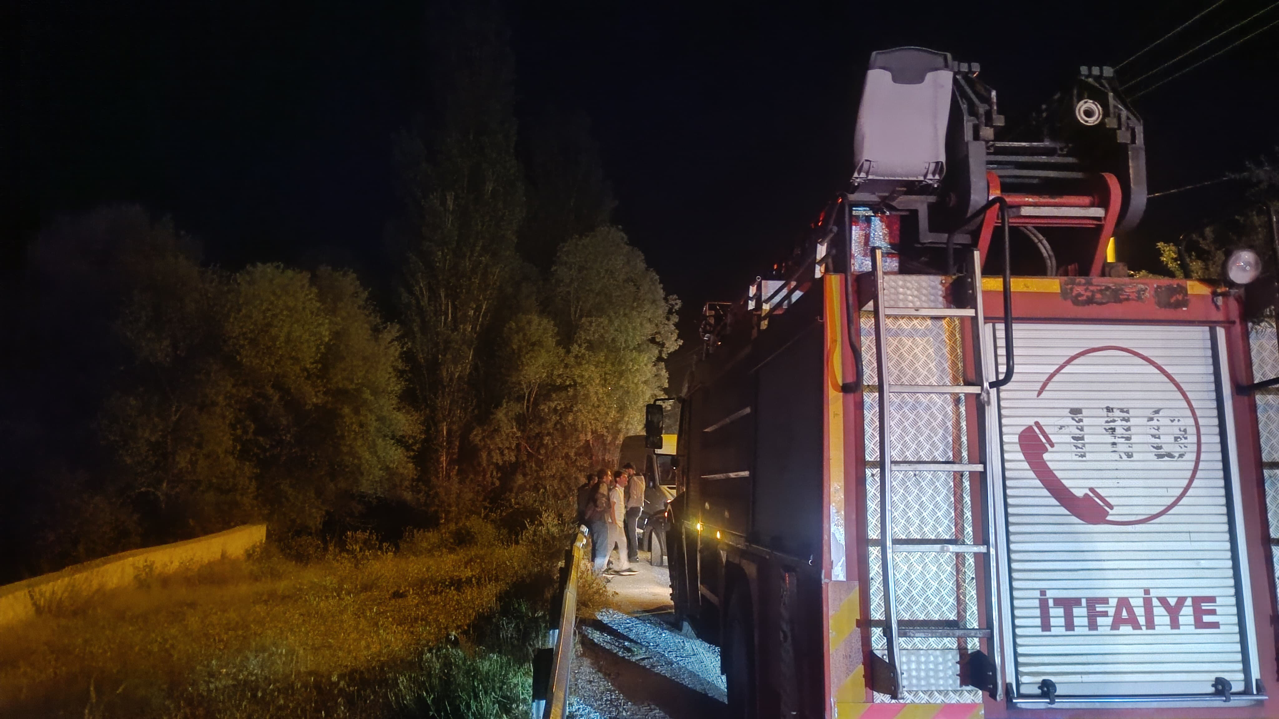 Van'da Müküs Çayı'na düşen 16 yaşındaki çocuktan acı haber Van'da Müküs Çayı'na düşen 16 yaşındaki çocuktan acı haber - 1. Resim