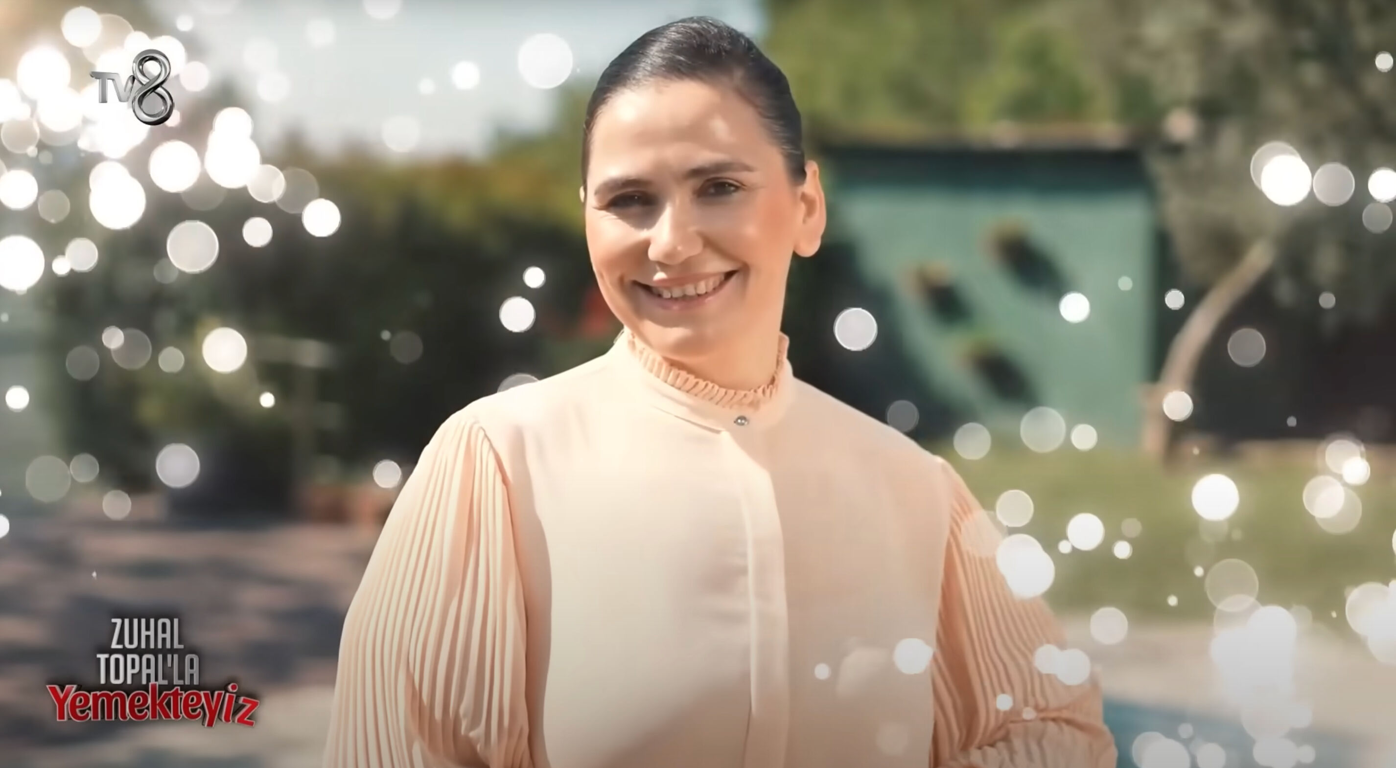 Yemekteyiz Neşe Hanım kimdir? Zuhal Topal'la Yemekteyiz yarışmacısı Neşe Hanım ne iş yapıyor? - 1. Resim