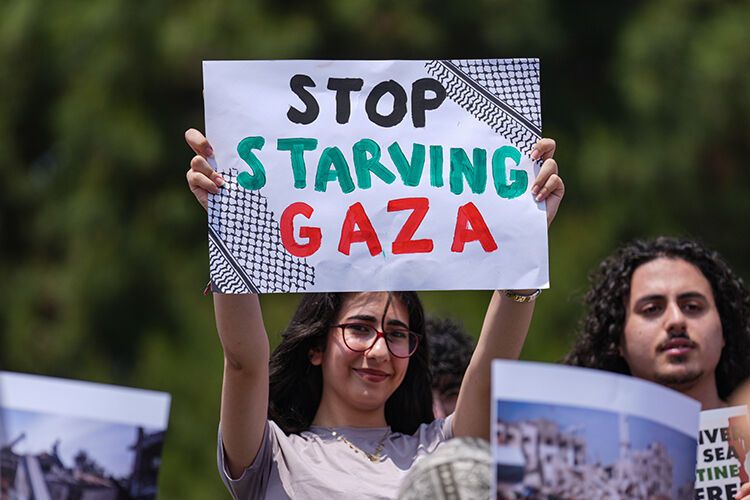 Yıldız Teknik Üniversitesi öğrencileri ve akademisyenleri Gazze için yürüdü Yıldız Teknik Üniversitesi öğrencileri ve akademisyenleri Gazze için yürüdü - 3. Resim