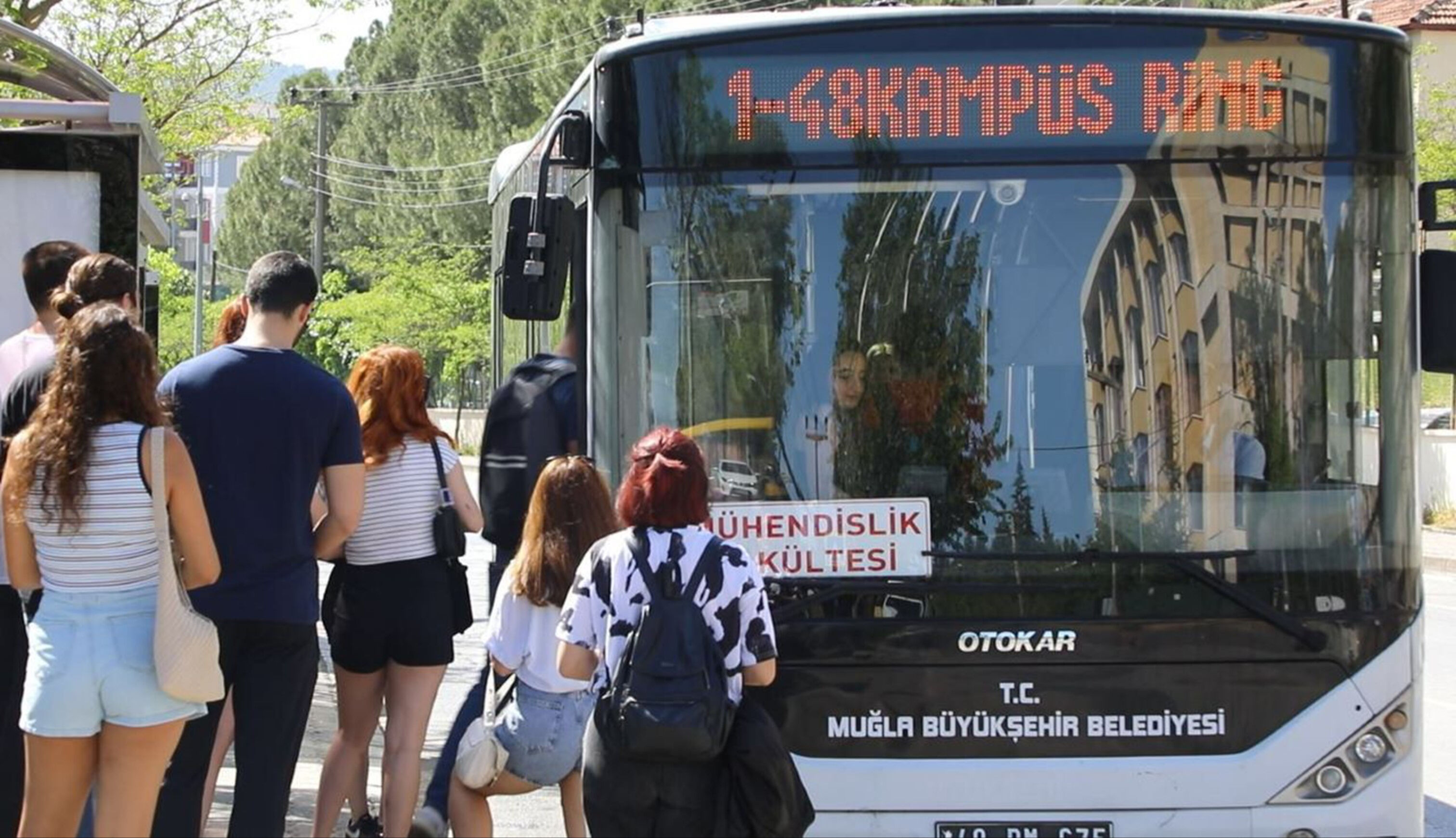 Muğla öğrencilere ulaşım desteği