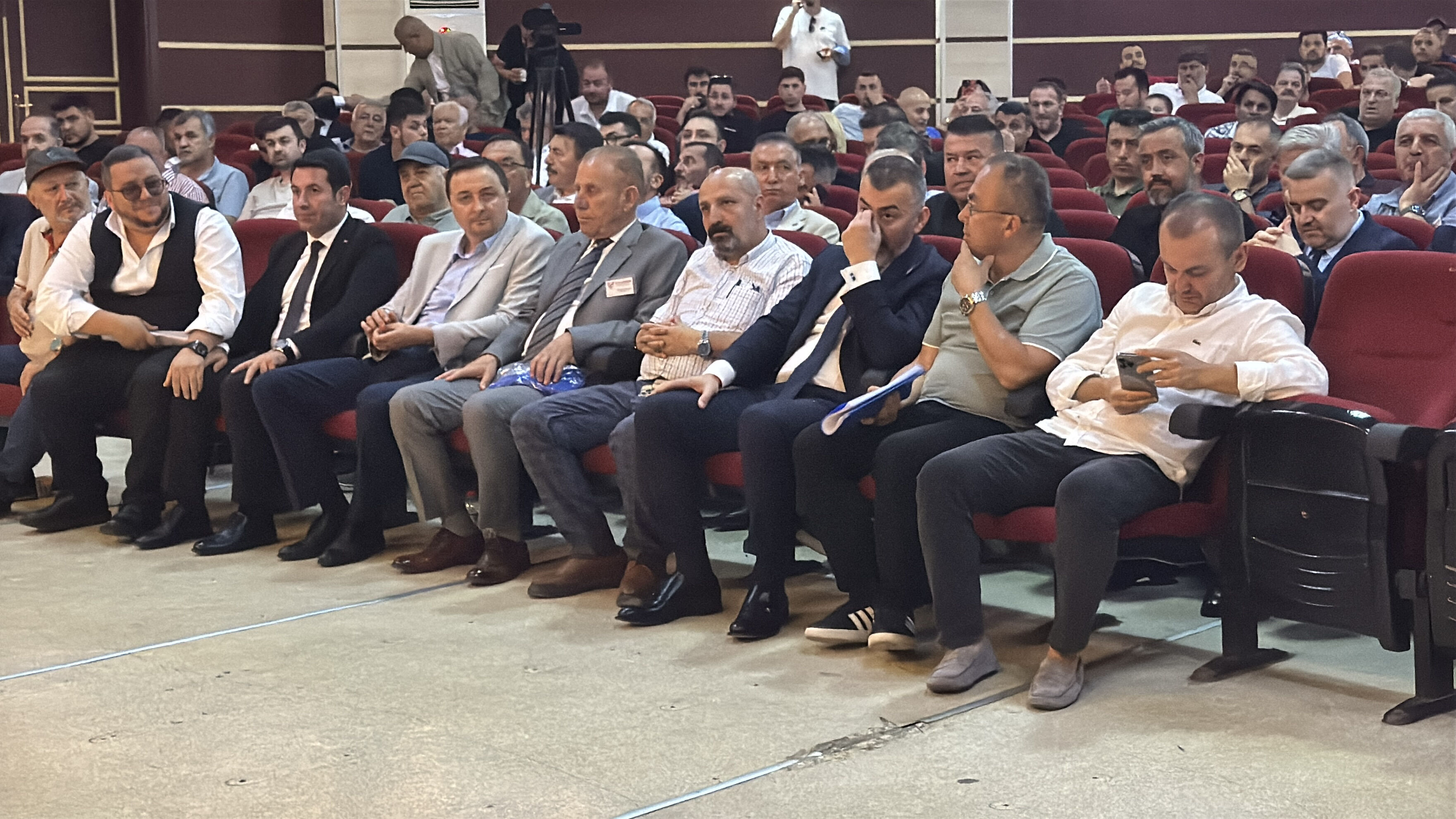 Boluspor'un yeni başkanı Mahmut Alan oldu! Boluspor'un yeni başkanı Mahmut Alan oldu! - 1. Resim