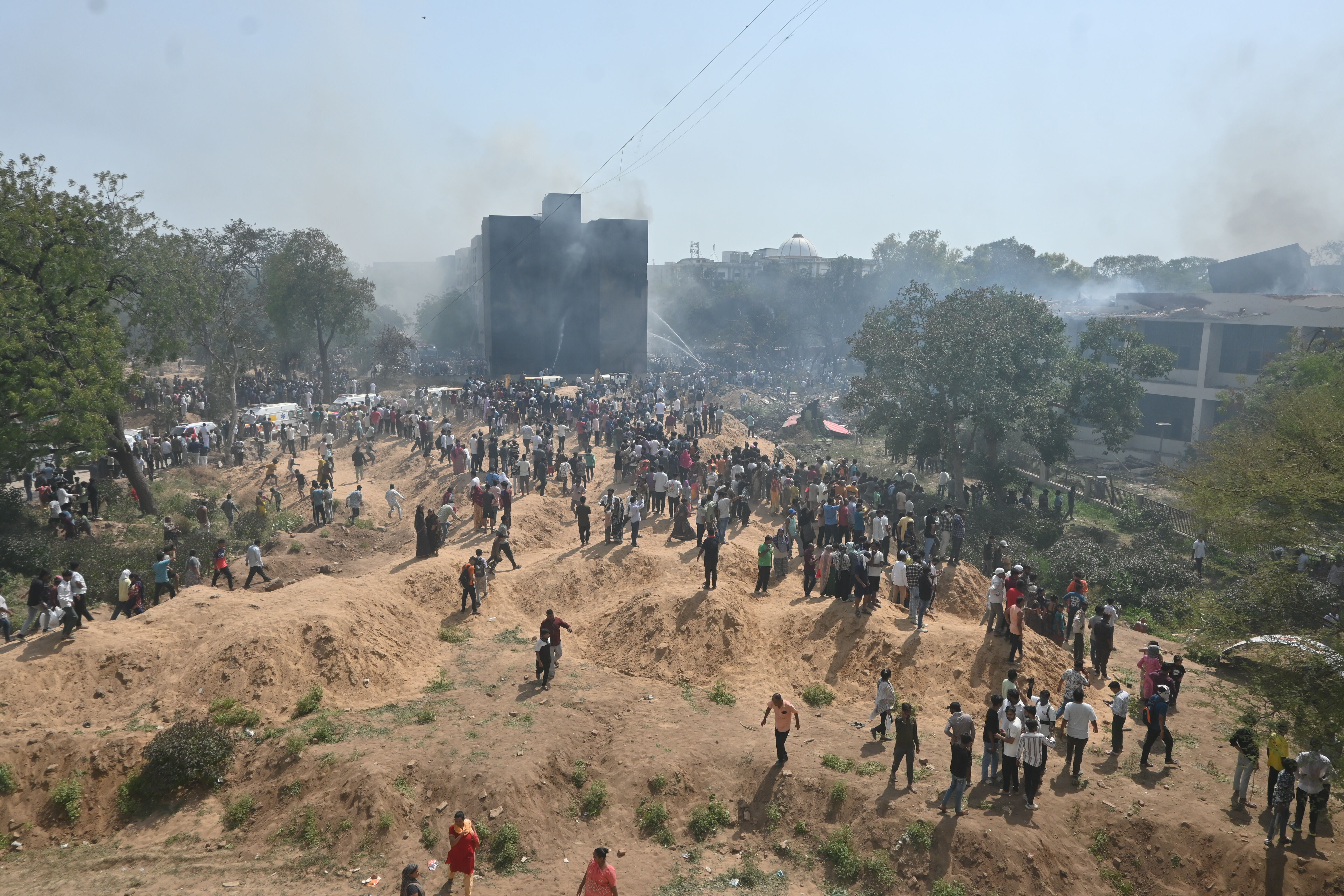 Hindistan'daki uçak kazasından yürüyerek çıkmıştı: 11A yolcusu dehşeti anlattı!  Hindistan'daki uçak kazasından yürüyerek çıkmıştı: 11A yolcusu dehşeti anlattı!