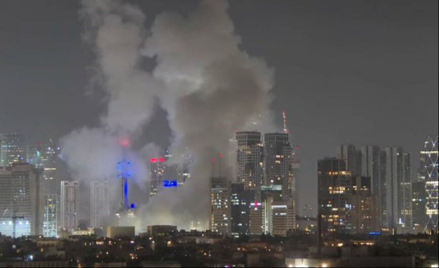 İran'dan İsrail'e misilleme saldırısı! Balistik füzeler ateşlendi, ölü ve yaralılar var İran'ın İsrail'e saldırısı başladı! Balistik füzeler ateşlendi - 1. Resim