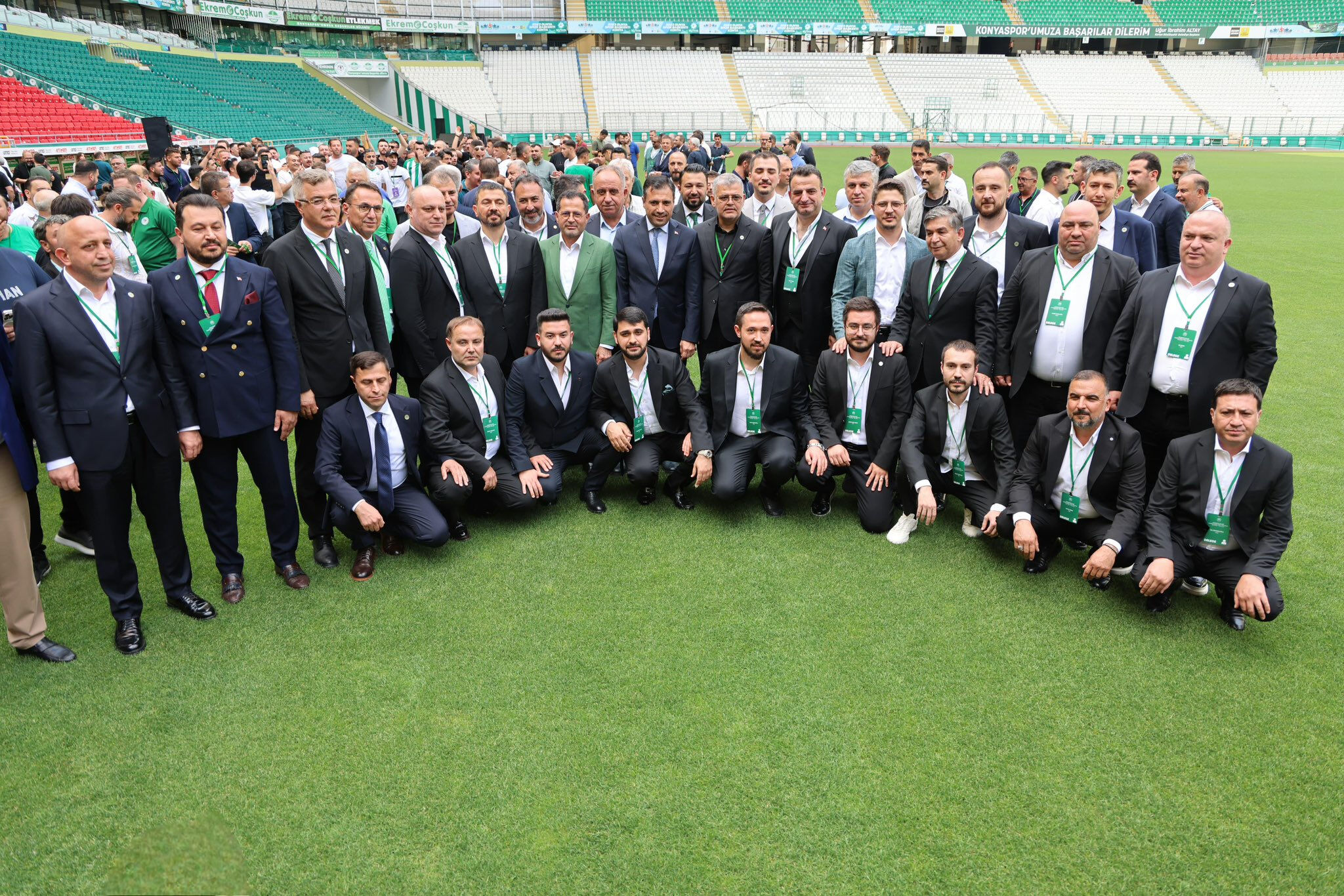 Konyaspor'da yeni başkan Ömer Atiker oldu! Konyaspor'da yeni başkan Ömer Atiker oldu! - 3. Resim