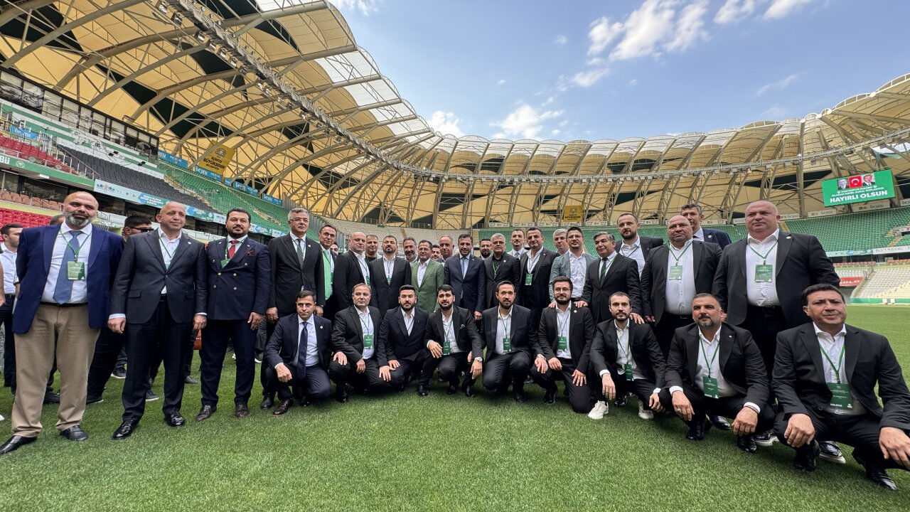 Konyaspor'da yeni başkan Ömer Atiker oldu! Konyaspor'da yeni başkan Ömer Atiker oldu! - 2. Resim