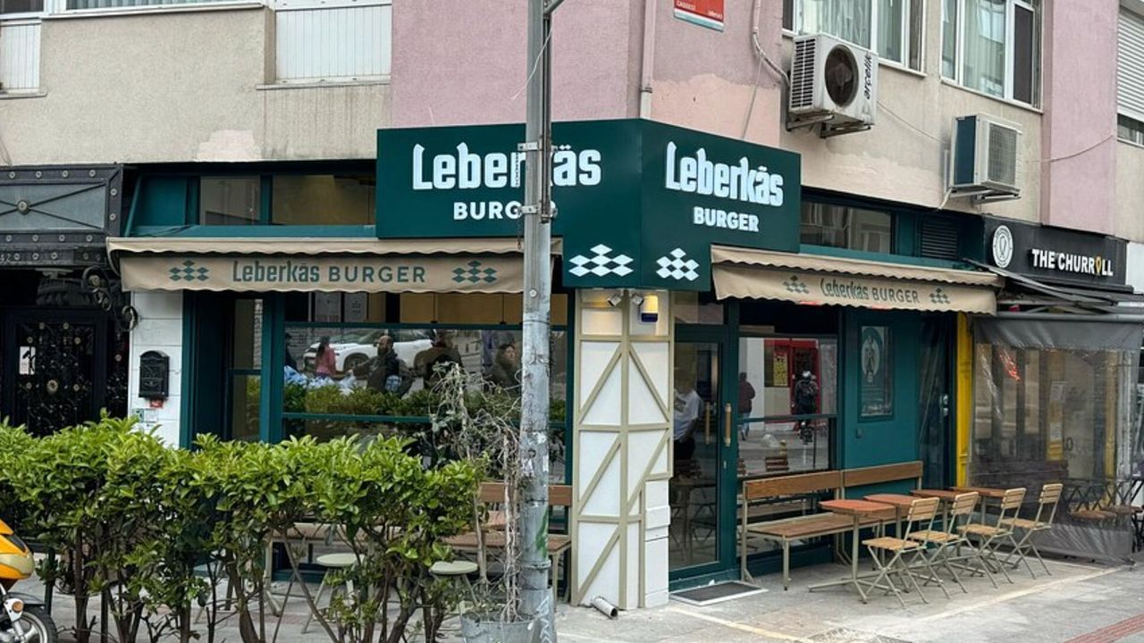 Leberkas Burger şimdi de Türk tüketicilerin damak zevkine hitap edecek Leberkas Burger şimdi de Türk tüketicilerin damak zevkine hitap edecek