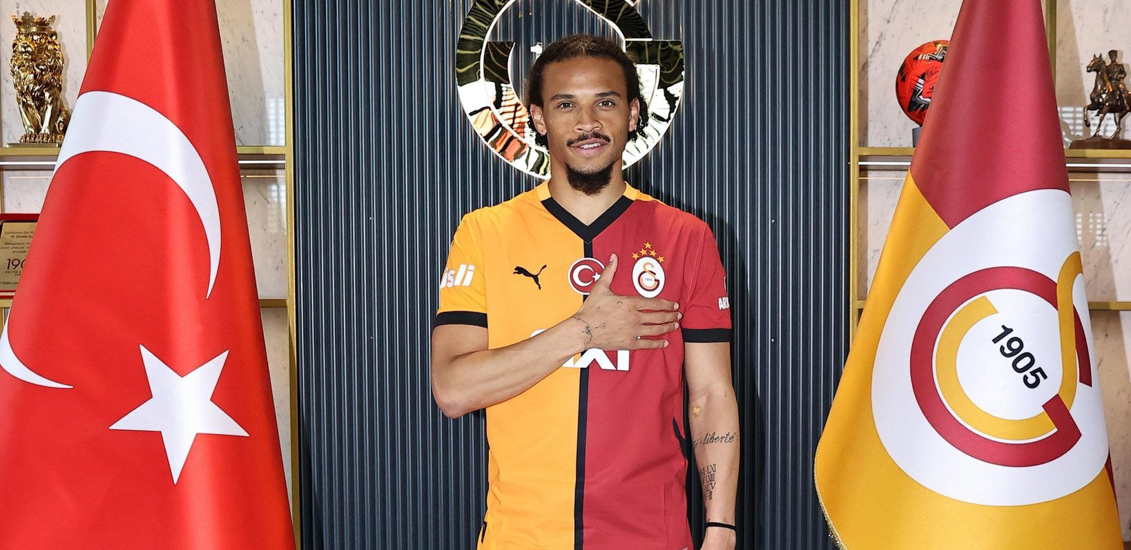 Leroy Sane, Galatasaray'a ve taraftarına övgüler yağdırdı: Türkiye'nin en büyüğüne geldim Leroy Sane, Galatasaray'a ve taraftarına övgüler yağdırdı: Türkiye'nin en büyüğüne geldim - 5. Resim