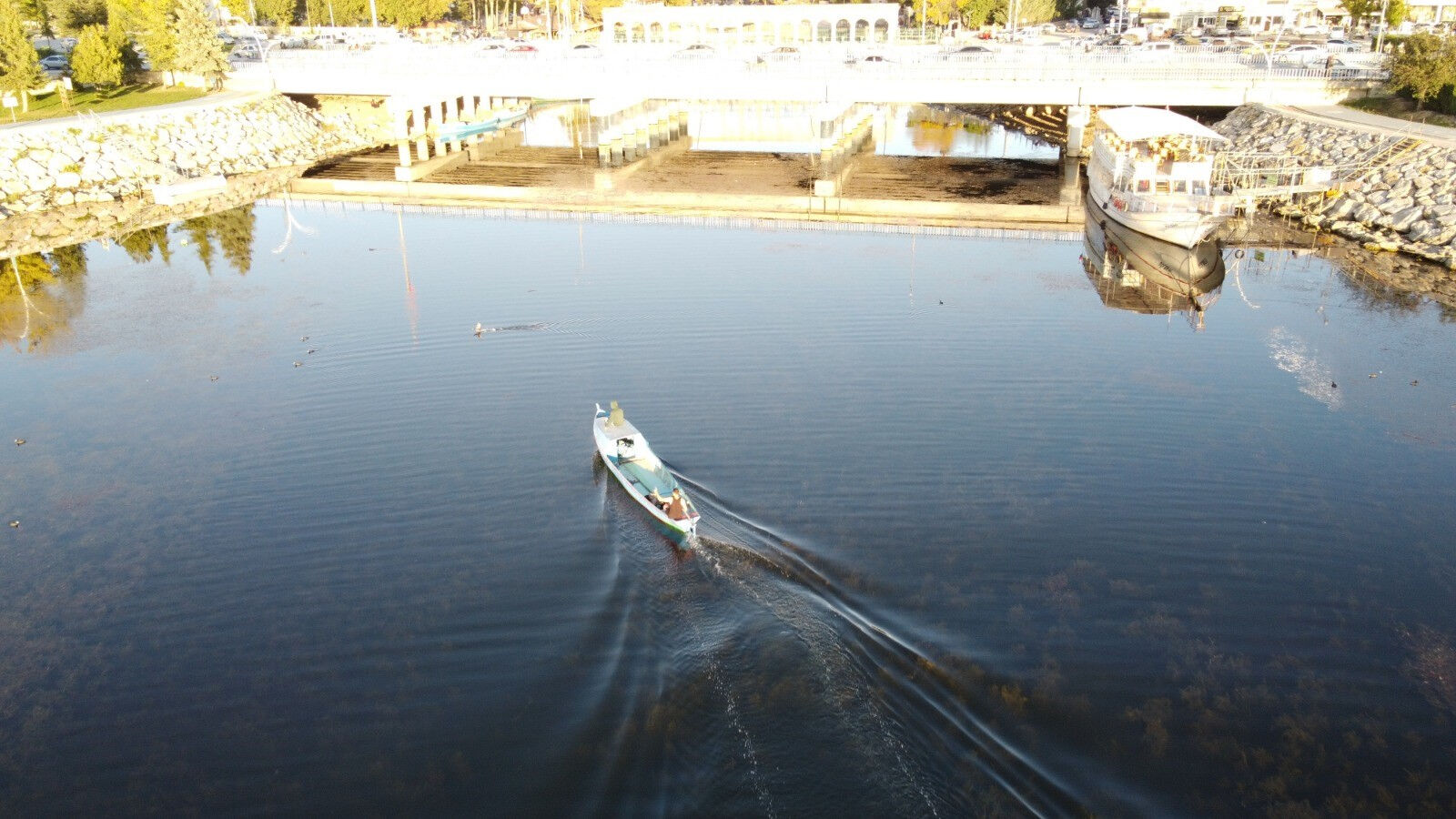Meraklıları bu günü bekliyordu! O gölde av yasağı sona eriyor - 1. Resim
