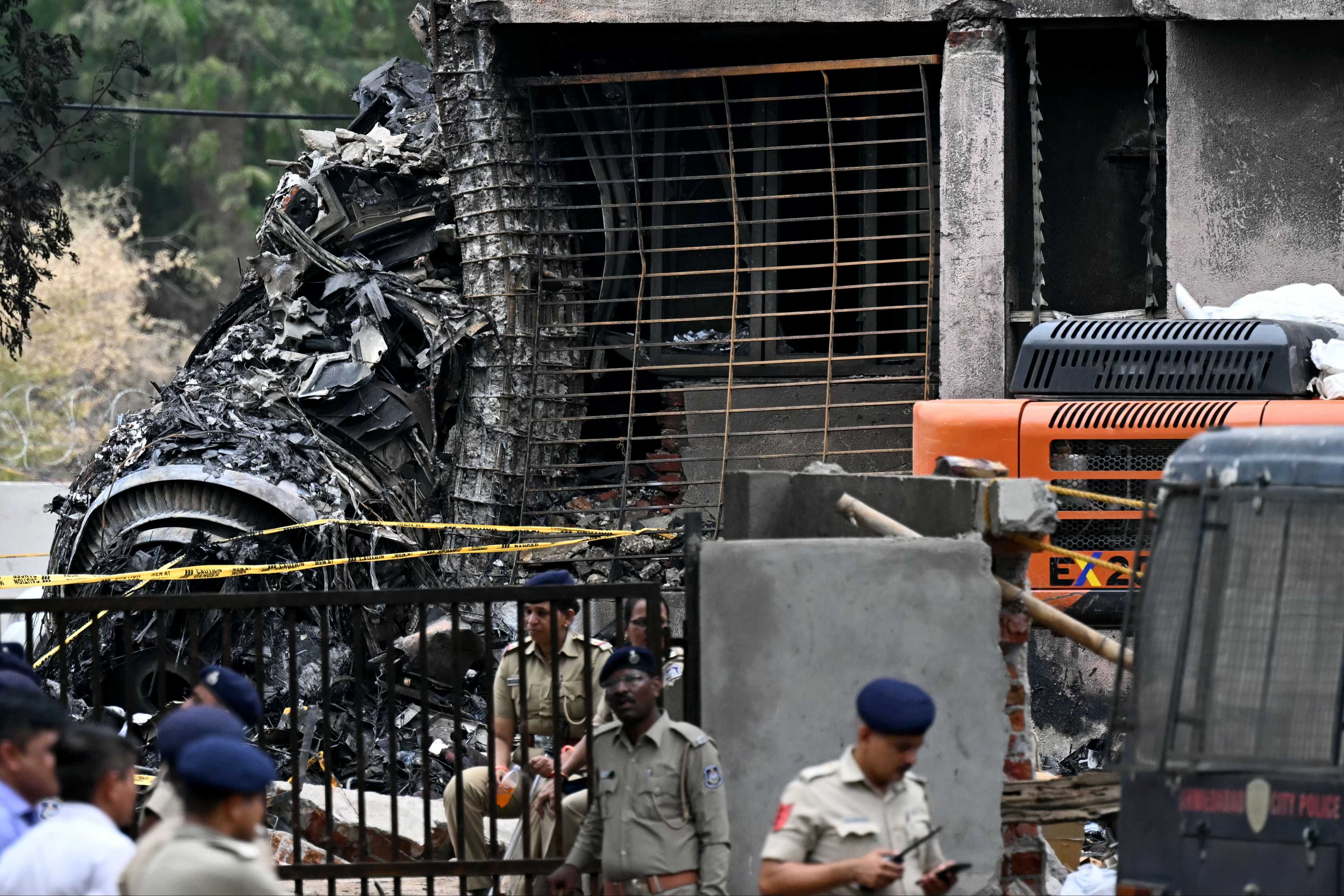 Uçak kazasında yeni gelişme! Her aileye 115 bin dolar ödenecek Uçak kazasında yeni gelişme! He aileye 115 bin dolar ödenecek - 2. Resim
