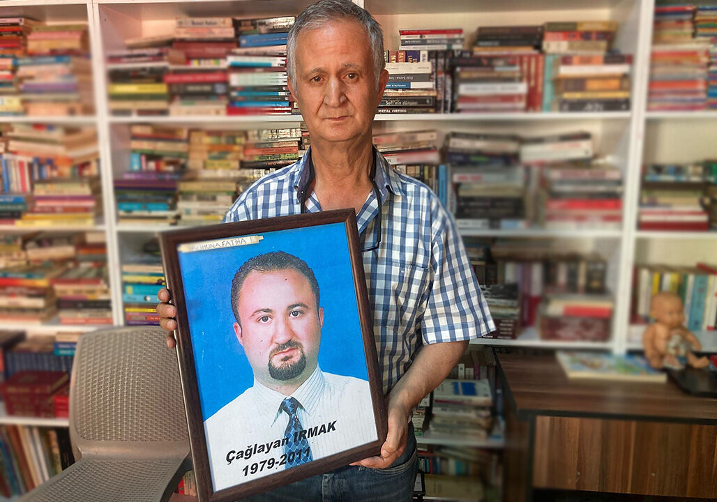 14 yılda 14 kütüphane açtı! Oğlunun adını kitaplarla yaşatan gazeteci baba Irmak: Bu içimde hiç sönmeyen bir yangın! - 1. Resim