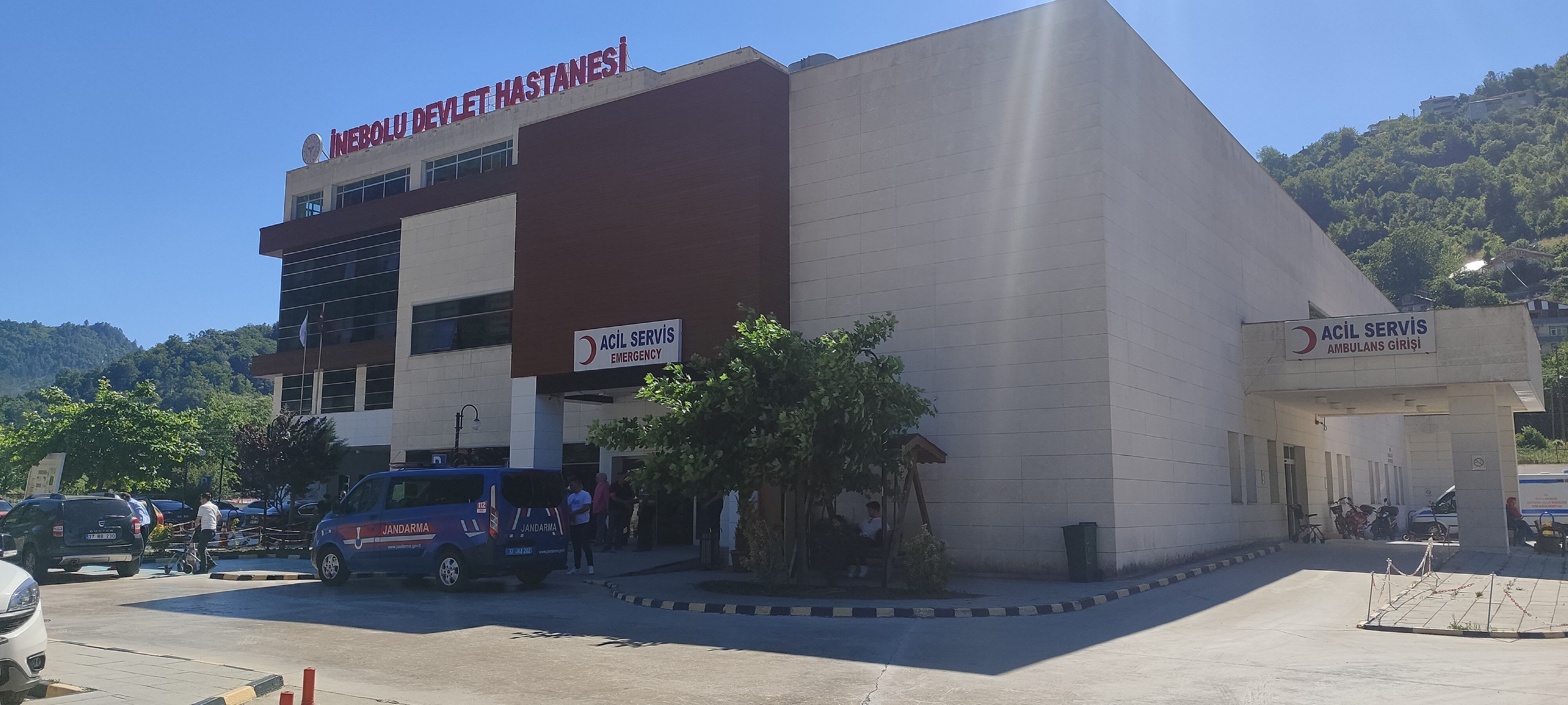 Allah böyle ölüm vermesin: 3 çocuk şimdi hem yetim hem öksüz... Allah böyle ölüm vermesin: 3 çocuk şimdi hem yetim hem öksüz... - 1. Resim