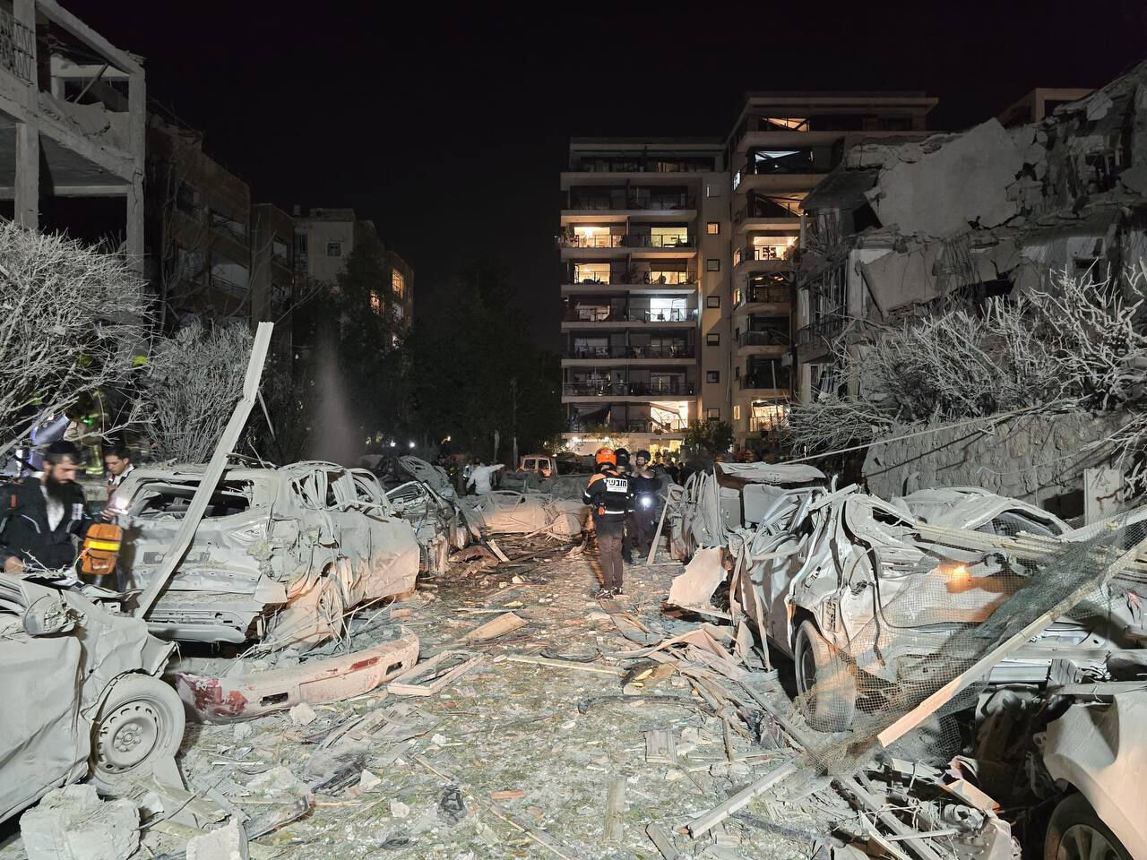 Askeri üsler yerle bir oldu! İran'dan 'hesap sorma' operasyonu - 2. Resim