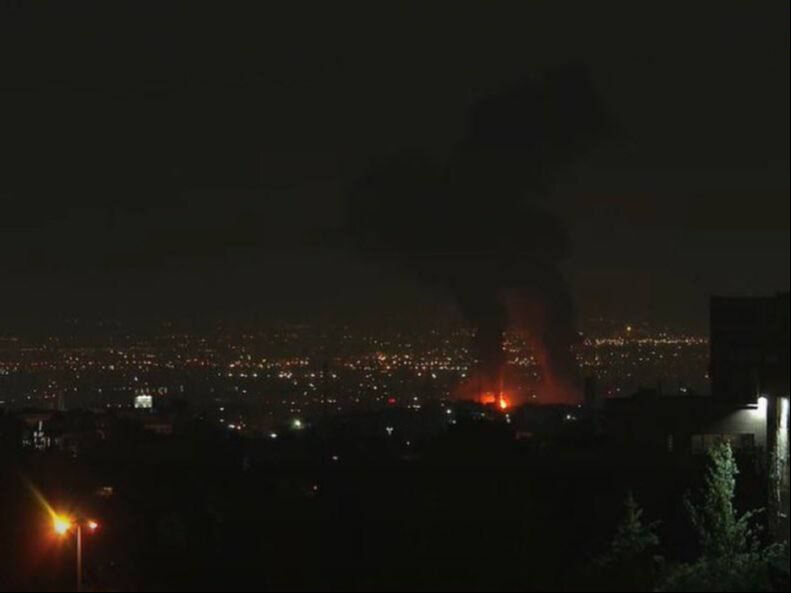 CANLI - Tahran bir kez daha bombalanıyor! İran'ın füze saldırısına erken cevap CANLI - Tahran bir kez daha bombalanıyor! İran'ın füze saldırısına erken cevap - 1. Resim