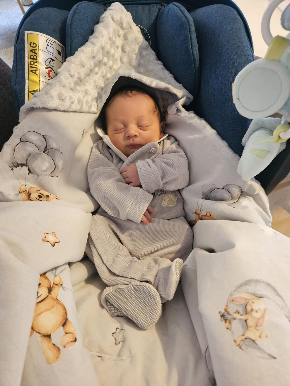 En değerli Babalar Günü hediyesi! Türk doktorlar sayesinde baba oldu En değerli Babalar Günü hediyesi! Türk doktorlar sayesinde baba oldu - 2. Resim