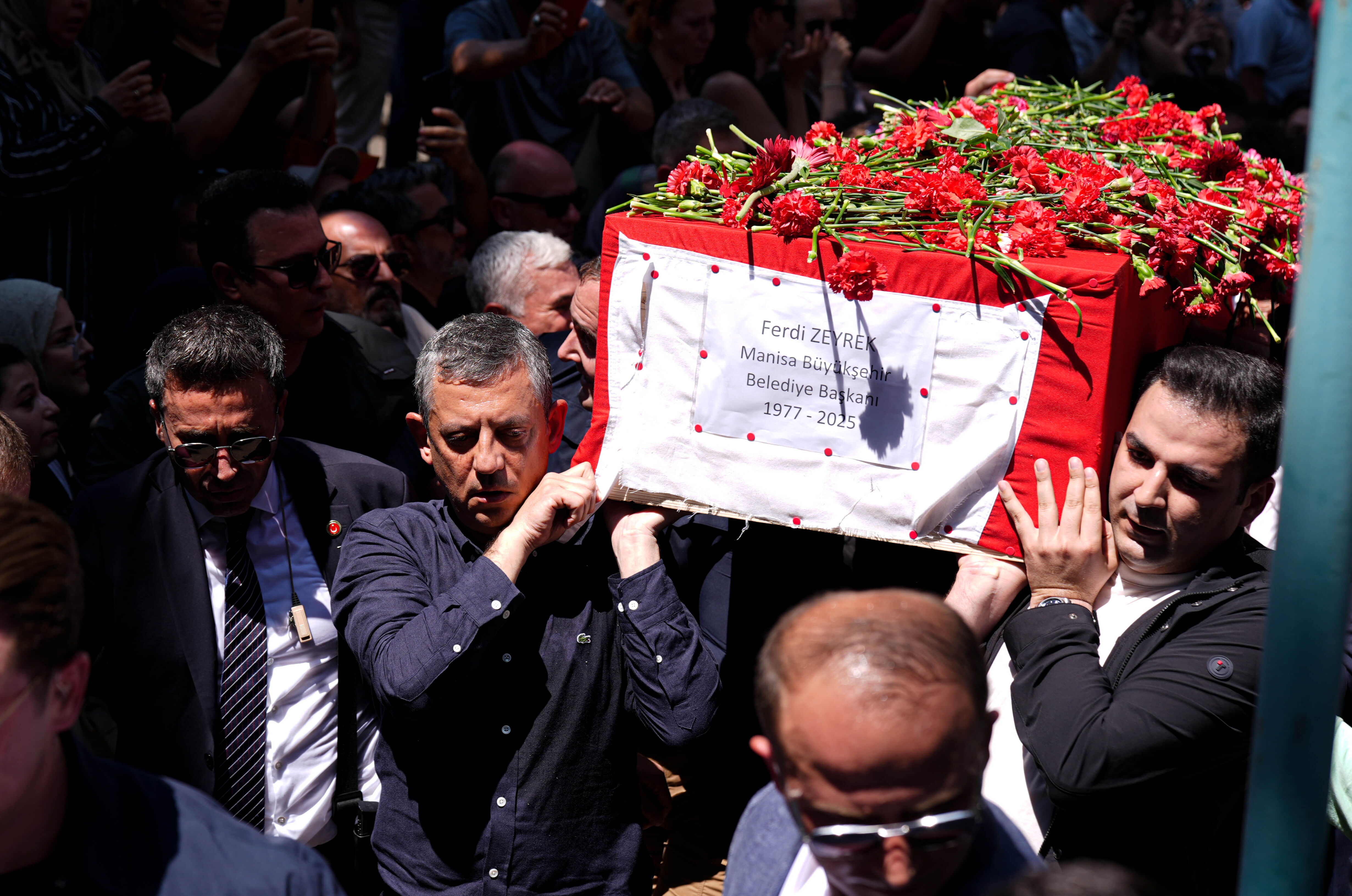 Ferdi Zeyrek'in ölümüne ilişkin soruşturmada yeni gelişme! 3 kişi tutuklandı - 1. Resim