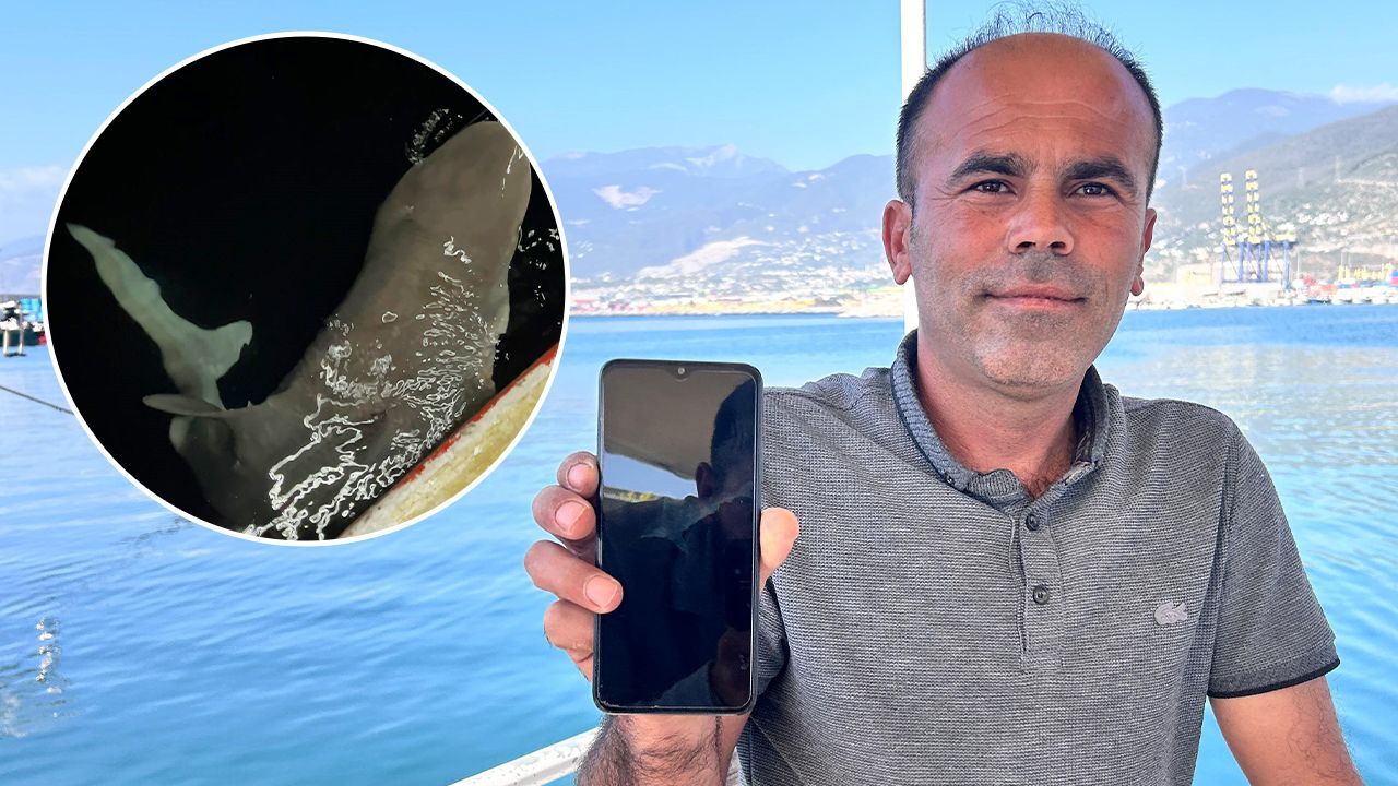 Heyecanla yakaladı, sevinçten havalara uçtu! 2 buçuk metre boyunda, tam 70 kilo Heyecanla yakaladı, sevinçten havalara uçtu! 2 buçuk metre boyunda, tam 70 kilo