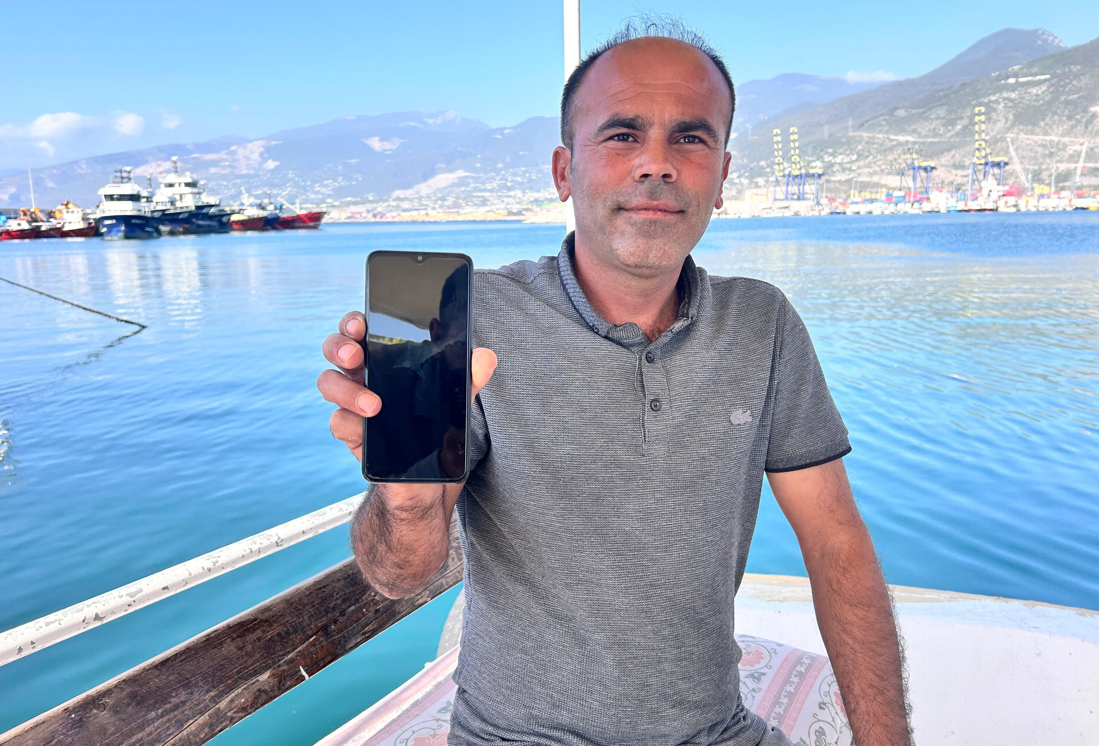 Heyecanla yakaladı, sevinçten havalara uçtu! 2 buçuk metre boyunda, tam 70 kilo - 3. Resim