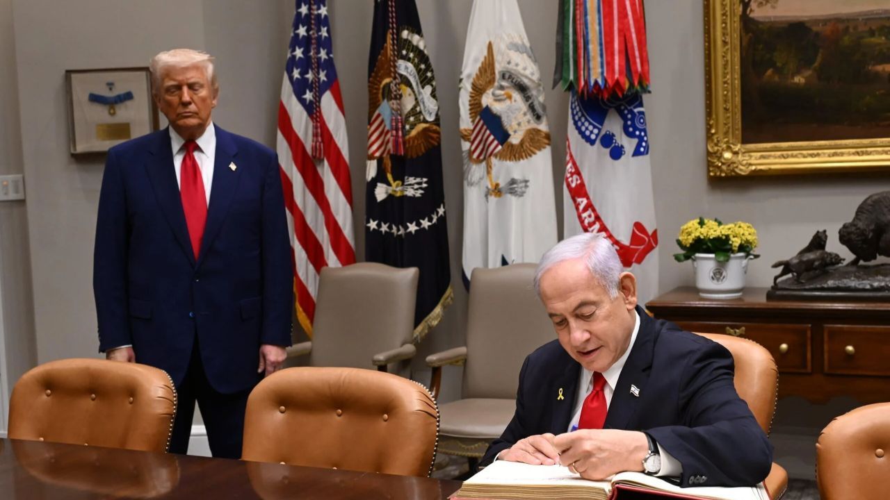 Trump ilk karşı çıktı, sonra pes etti: Netanyahu’nun ikna yöntemi ortaya çıktı Trump ilk karşı çıktı, sonra pes etti: Netanyahu’nun ikna yöntemi ortaya çıktı
