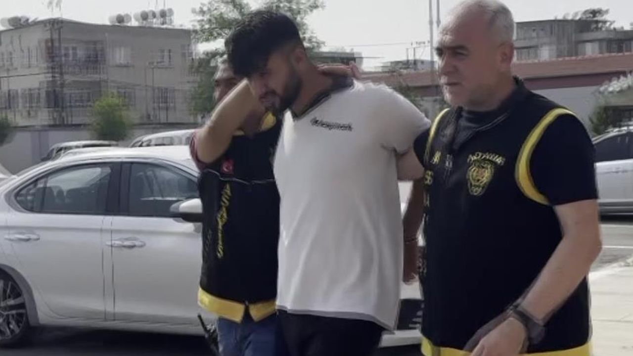 45 yıl hapisle aranıyordu, Adana'da yakalandı! 45 yıl hapisle aranıyordu, Adana'da yakalandı!