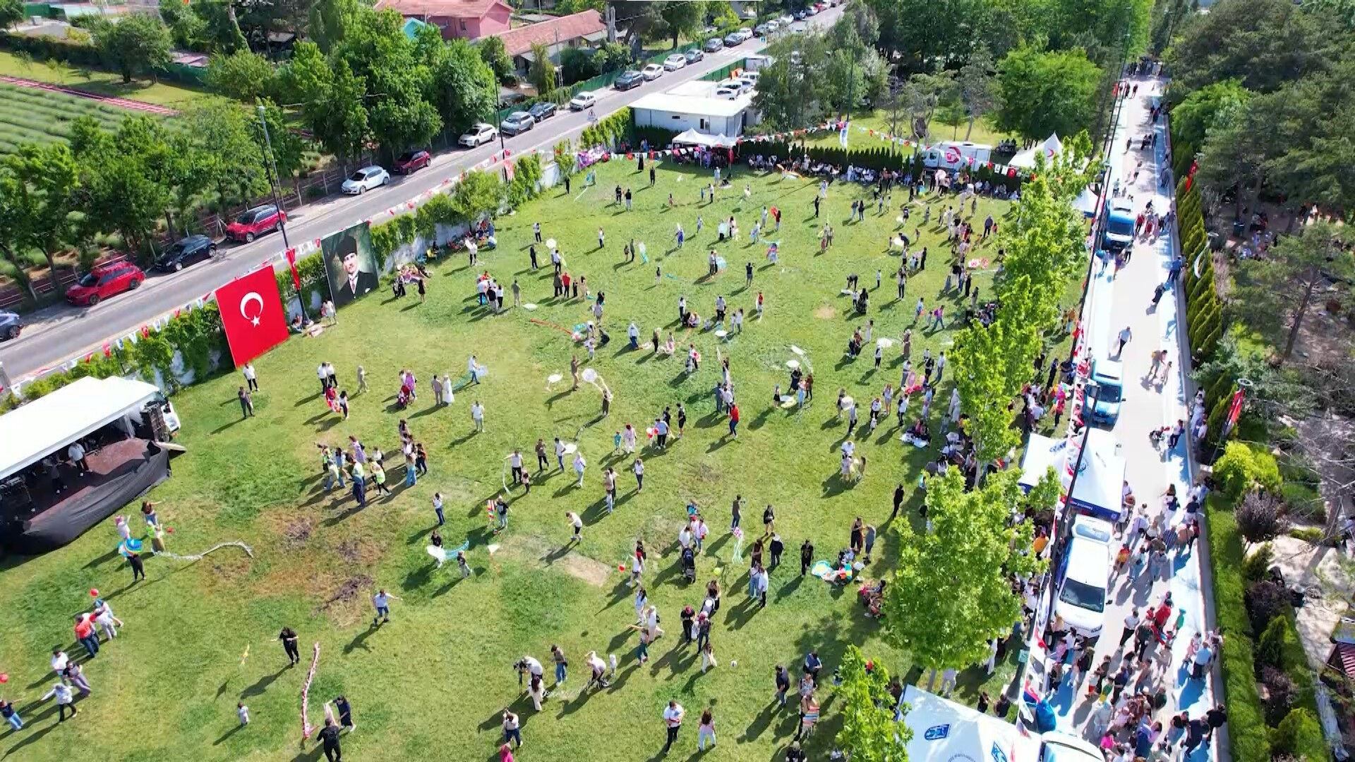 Babalar Günü'nde hayalleri gerçek oldu! Kardeşler semayı böyle süsledi - 1. Resim