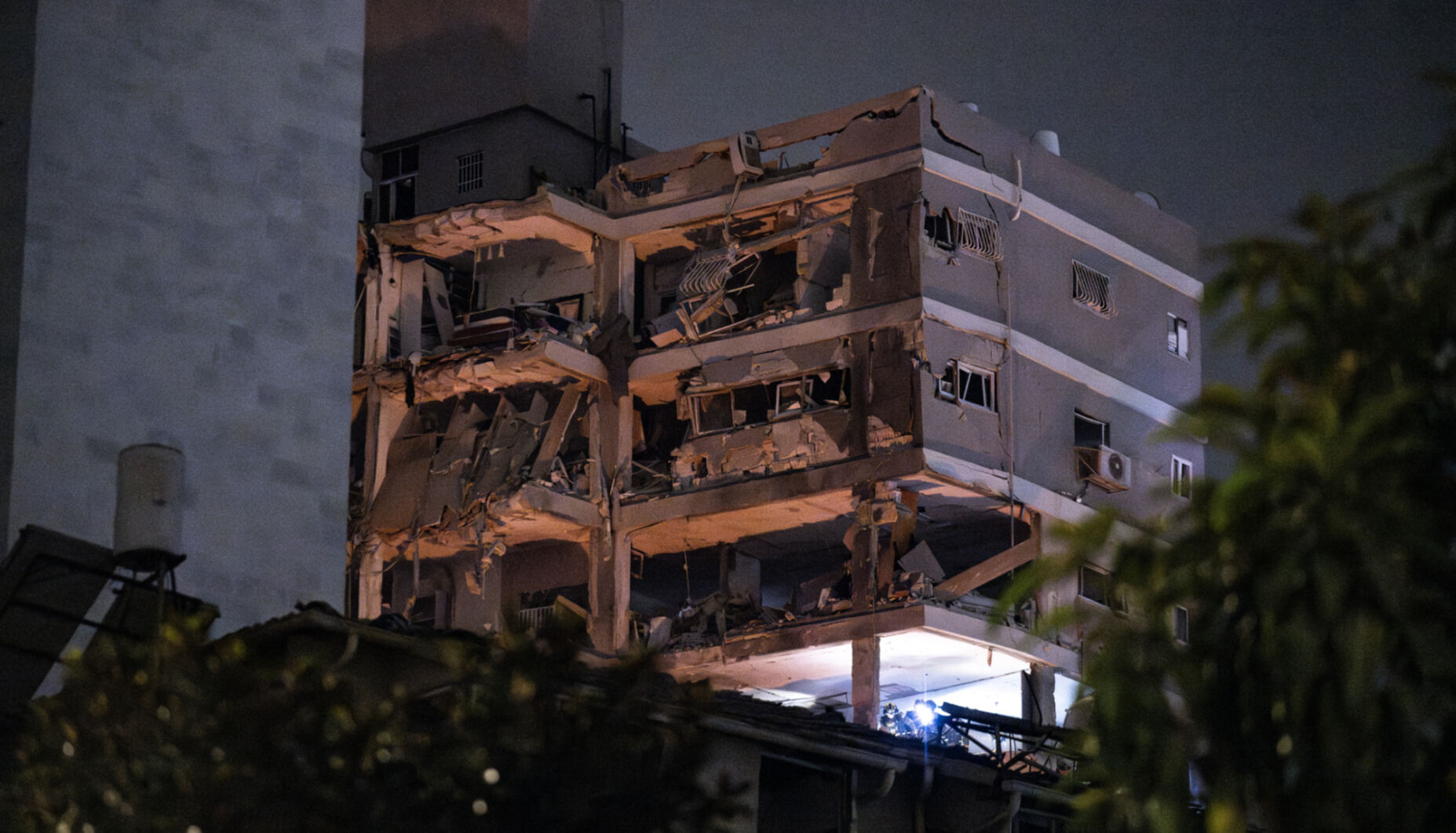 CANLI | İsrail ile İran karşılıklı hava saldırıları başlattı! Füzeler ateşlendi, savaş uçakları düşürülüyor CANLI | İsrail ile İran karşılıklı hava saldırıları başlattı! Füzeler ateşlendi, savaş uçakları düşürülüyor - 1. Resim