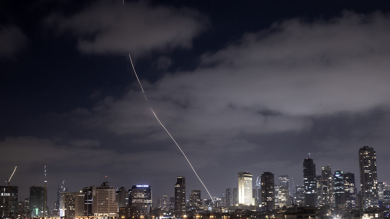 CANLI | İsrail yeni saldırı başlattı, İran füzeleri ateşledi! Tahran ve Hayfa sokakları yanıyor - 1. Resim