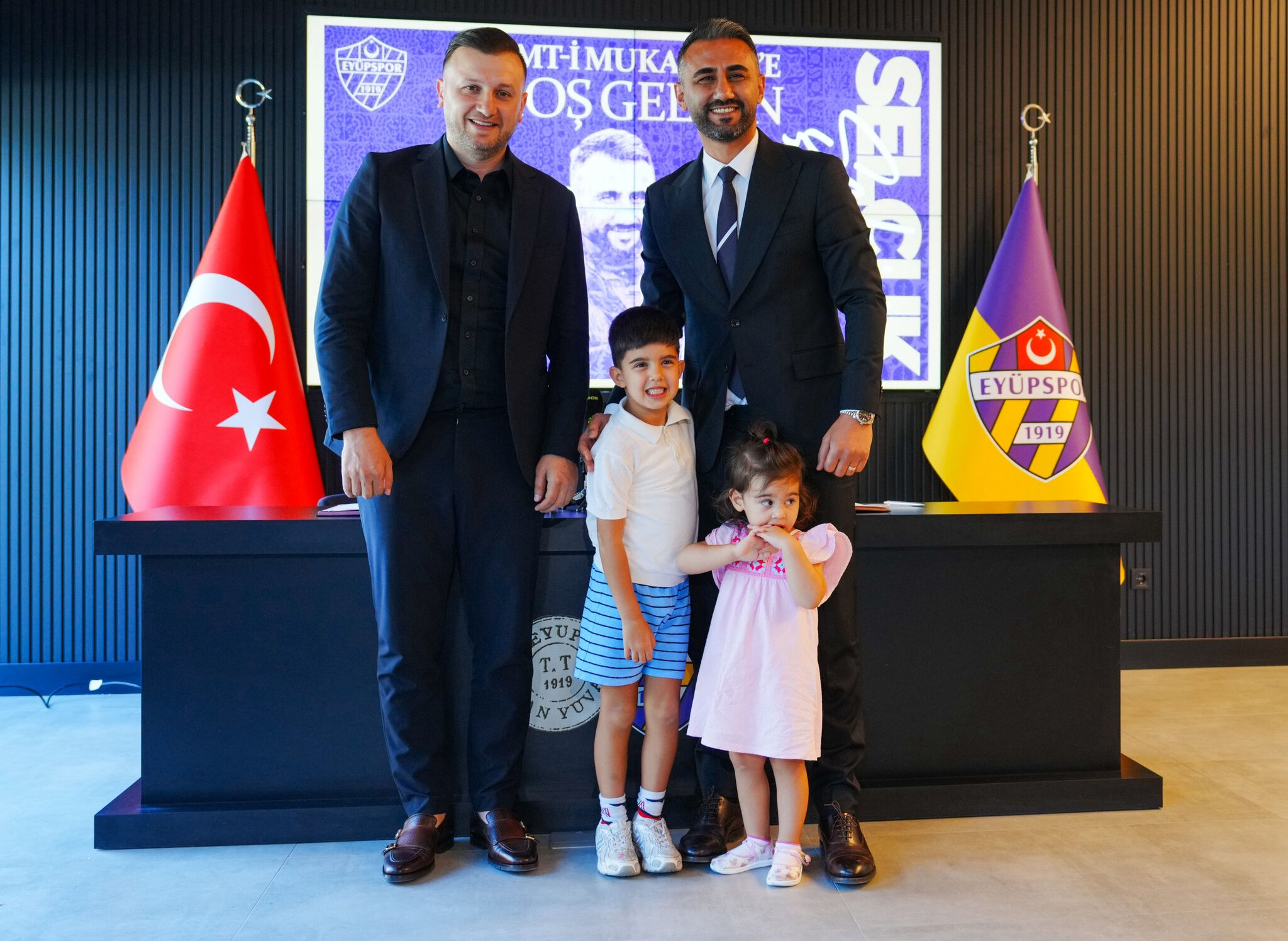 Eyüpspor'da Selçuk Şahin dönemi başladı! Eyüpspor'da Selçuk Şahin dönemi başladı! - 2. Resim