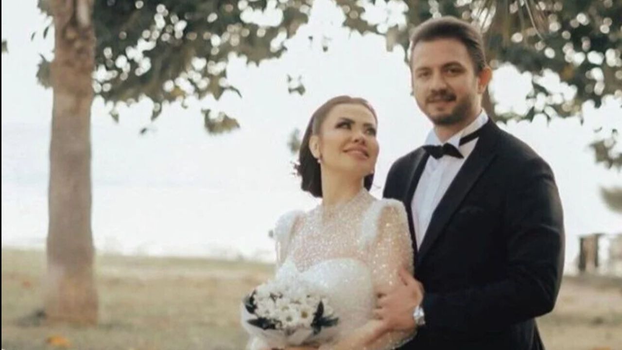 Şarkıcı Lara eşi Mehdi Karimi kimdir, ne iş yapıyor? Şarkıcı Lara eşi Mehdi Karimi kimdir, ne iş yapıyor?