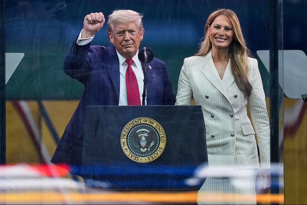 Trump'tan gövde gösterisi! Doğum gününe denk geldi, bizzat katıldı Trump'tan gövde gösterisi! Doğum gününe denk geldi, bizzat katıldı - 4. Resim