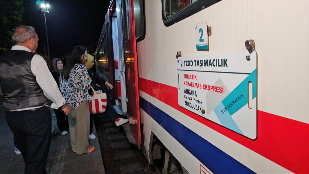 Turistik Karaelmas Ekspresi harekete geçti! 65 yolcu eşsiz bir deneyime çıktı - 2. Resim
