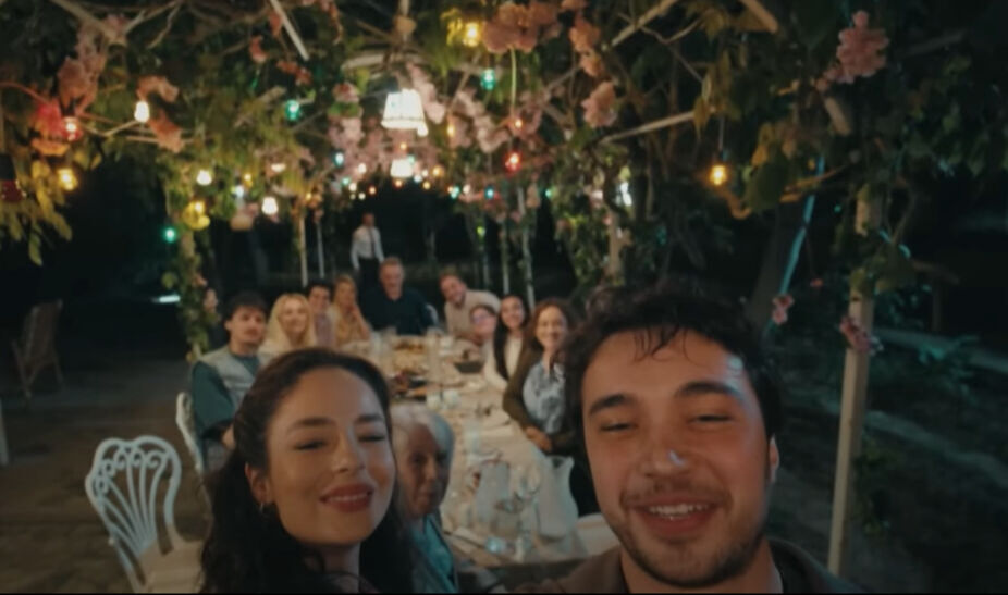 Aile Saadeti dizisi oyuncu kadrosu! Konusu ne, başroller kim? - 1. Resim