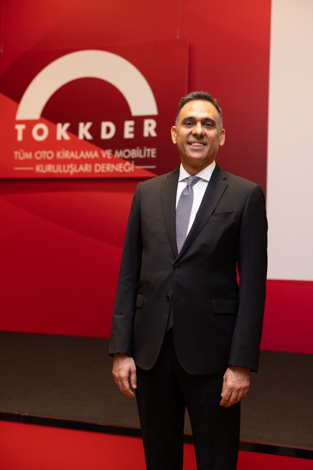 Araç kiralamada devrim: 2025’e hibrit ve elektrikli araçlar damga vuruyor! - 1. Resim