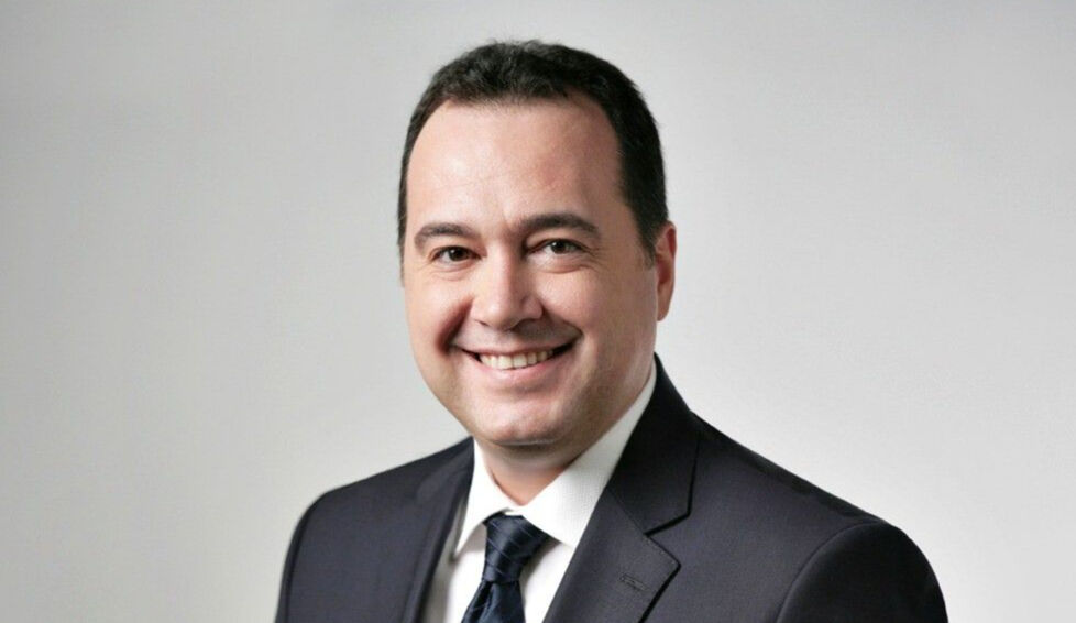 Besim Dutlulu kimdir, hangi partiden? Hayatı ve biyografisi - 1. Resim