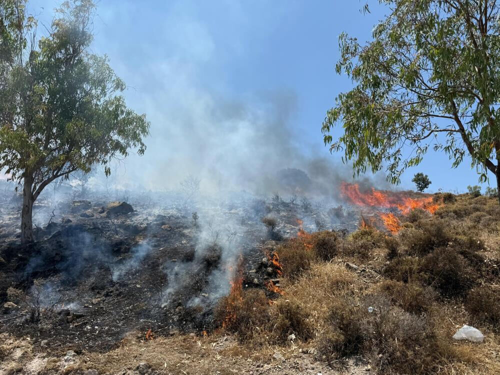 Bodrum Türkbükü’nde yangın! Ekipler bölgede - 1. Resim