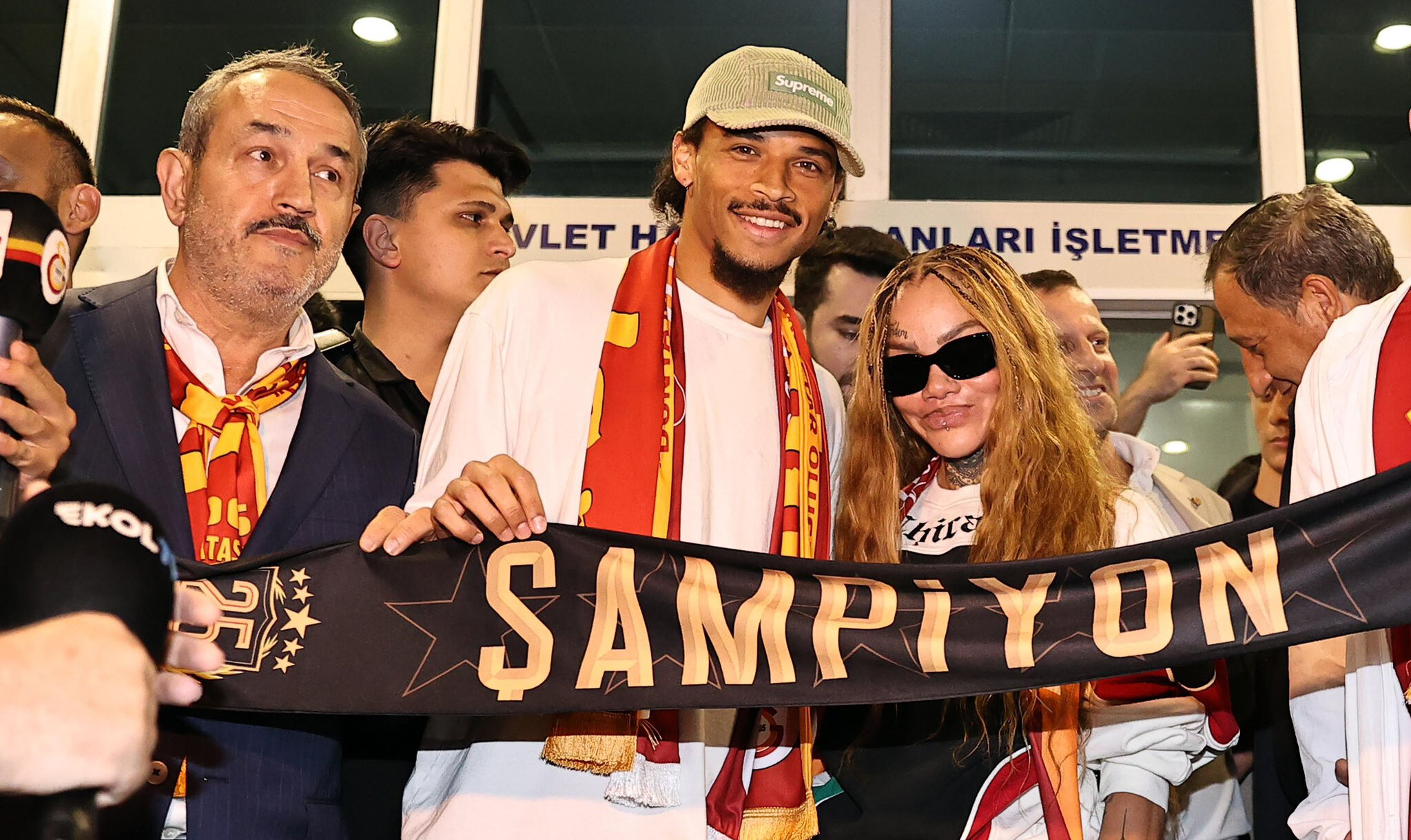 Galatasaray, Leroy Sane'yi Bayern Münih'e plan için geri yolladı! Boey için ses çıkarmıyor Galatasaray, Leroy Sane'yi Bayern Münih'e plan için geri yolladı! Boey için ses çıkarmıyor - 2. Resim