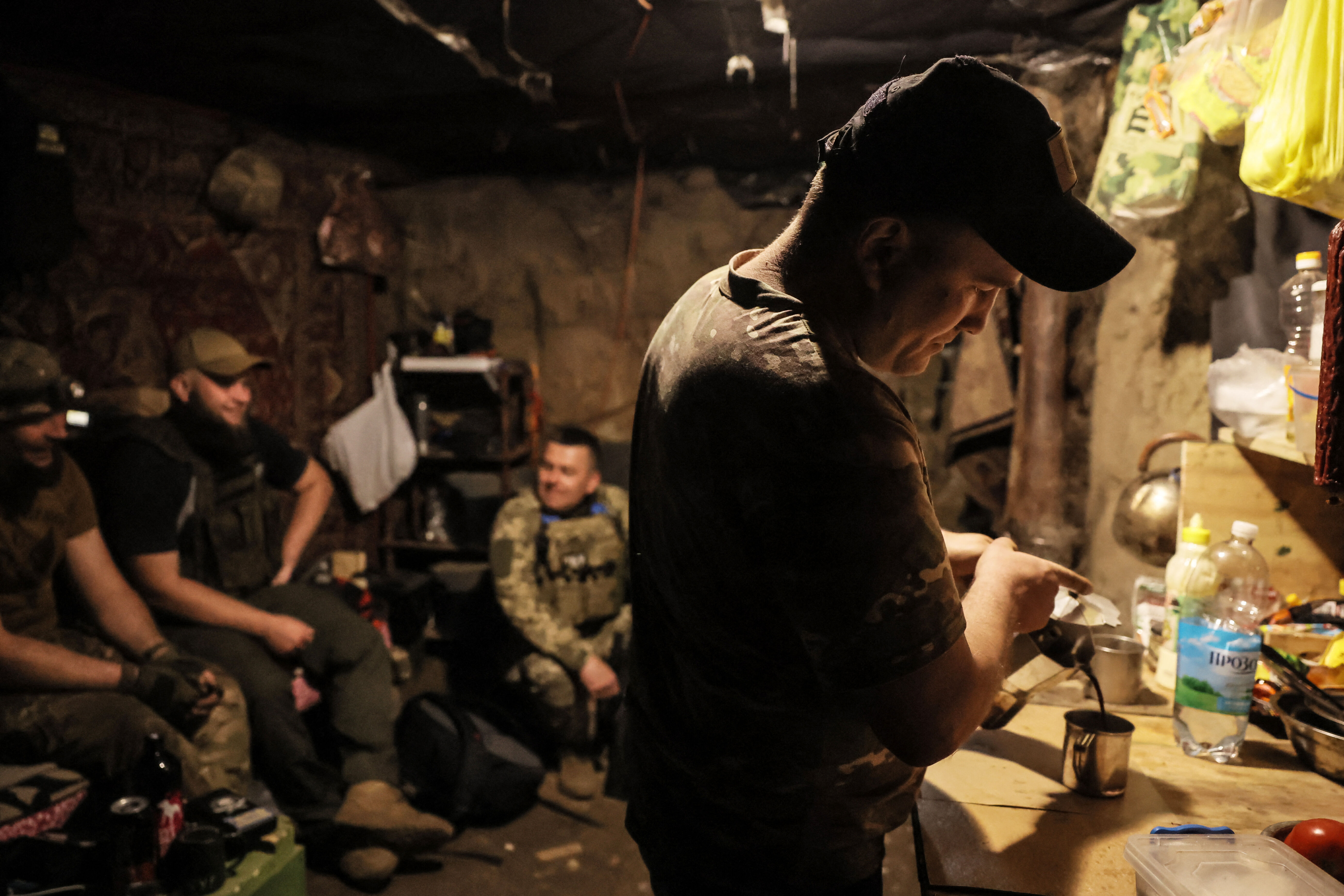 Rusya, barış görüşmelerinde verdiği sözü tuttu! 60 bin 60 askerin cesedi teslim edildi - 1. Resim