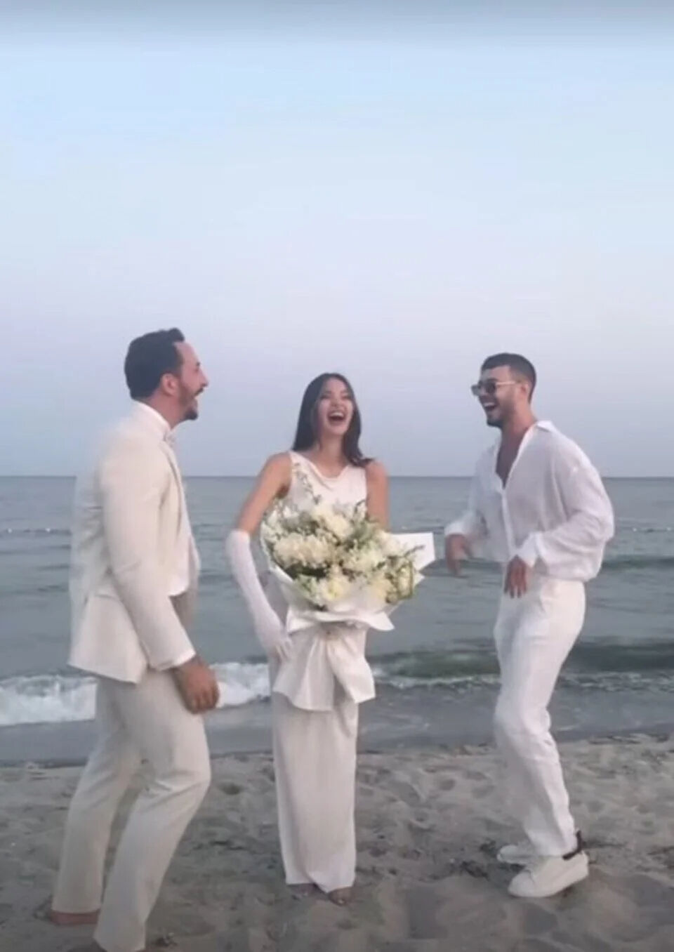 Survivor'ın eski yarışmacısı Berkan Karabulut nişanlandı! Avatar Atakan'ın yaptığı olay oldu - 3. Resim