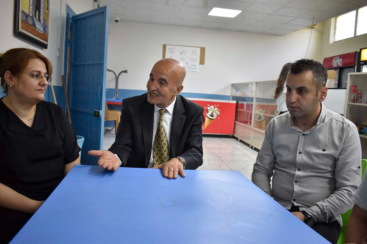 37 yıldır öğretmenlik yapıyor, öğrencileriyle aynı okulda nesilleri yetiştiriyor - 5. Resim